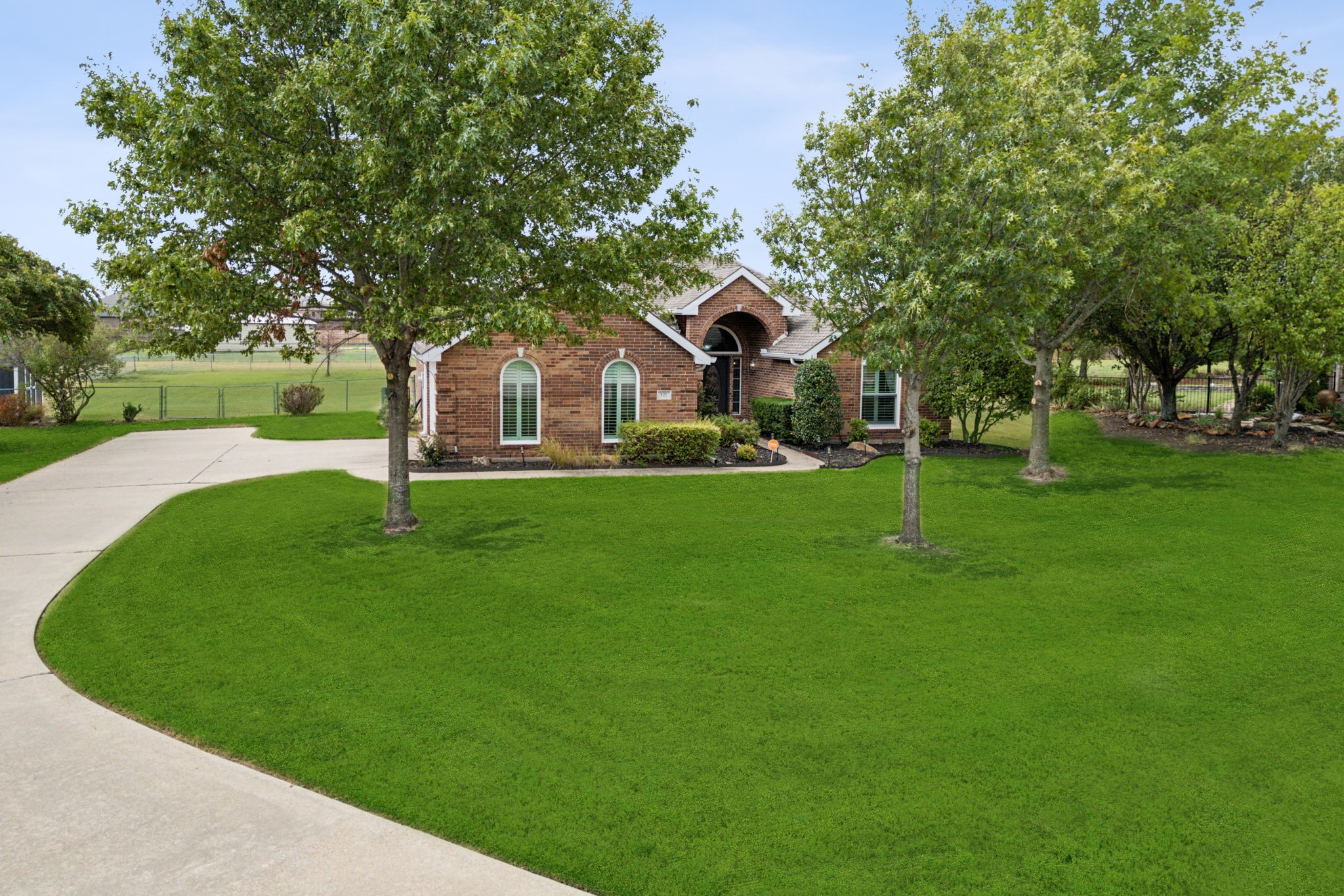 127 Wilshire Circle Waxahachie TX 75165