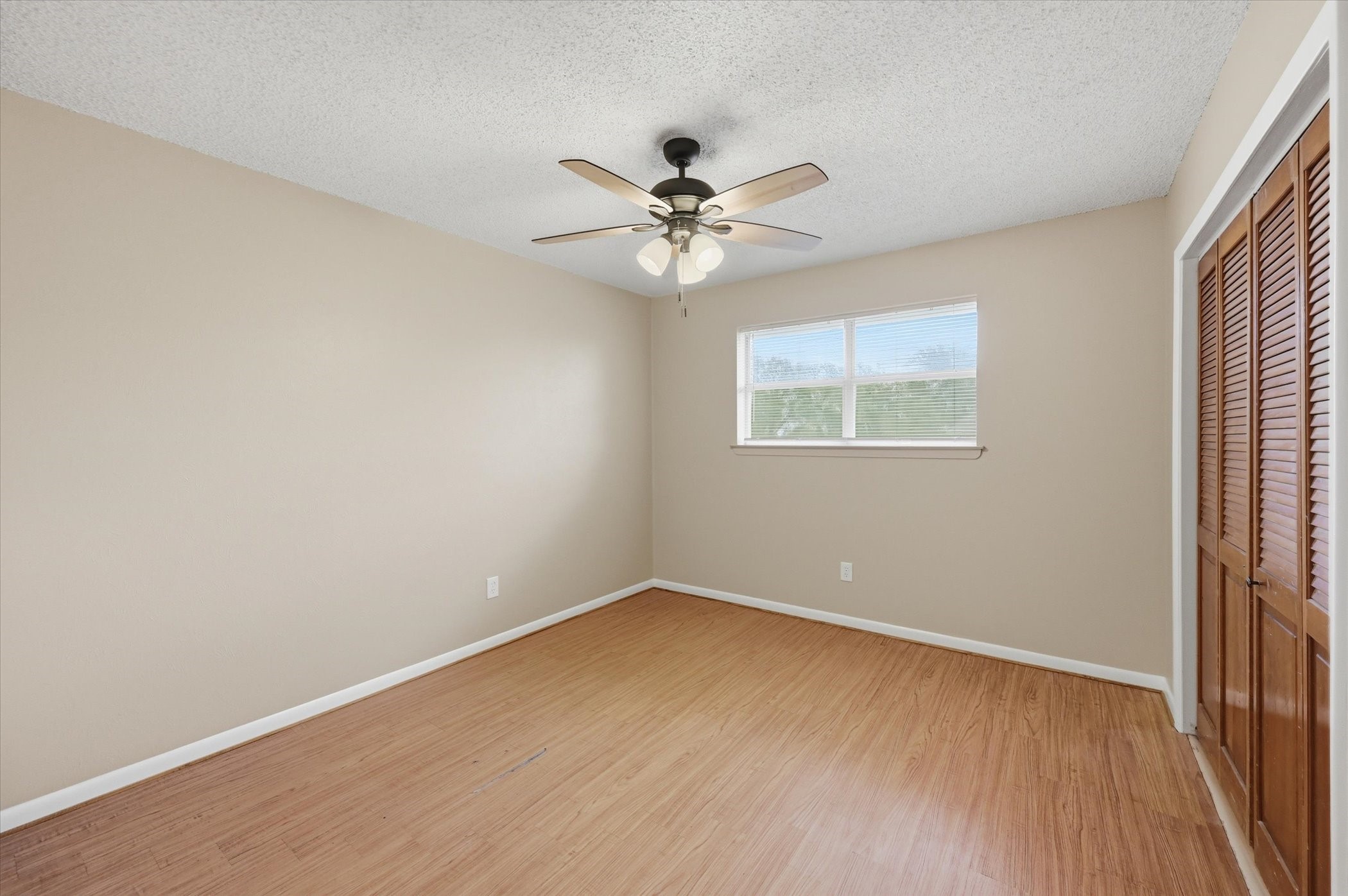 100 Faircrest Drive Desoto TX 75115