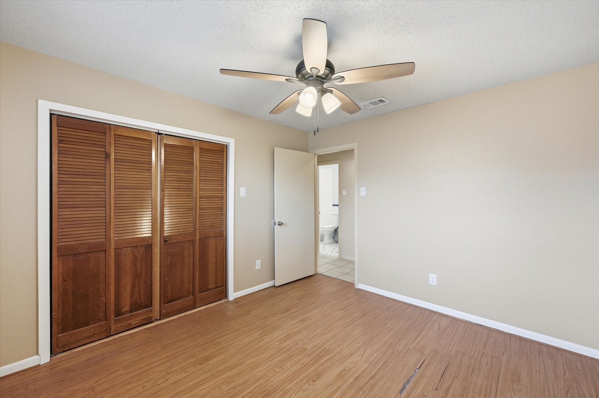 100 Faircrest Drive Desoto TX 75115
