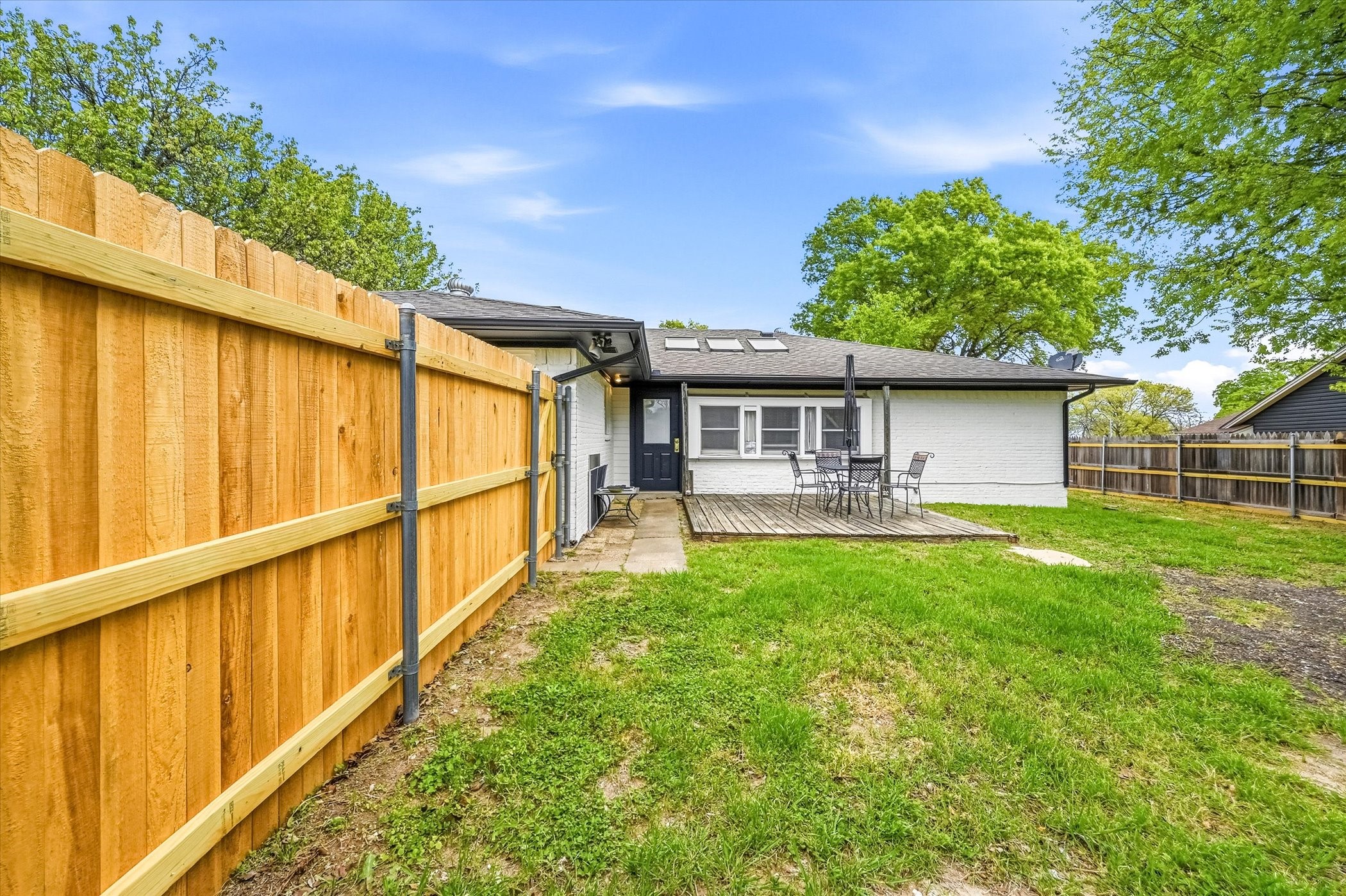 100 Faircrest Drive Desoto TX 75115