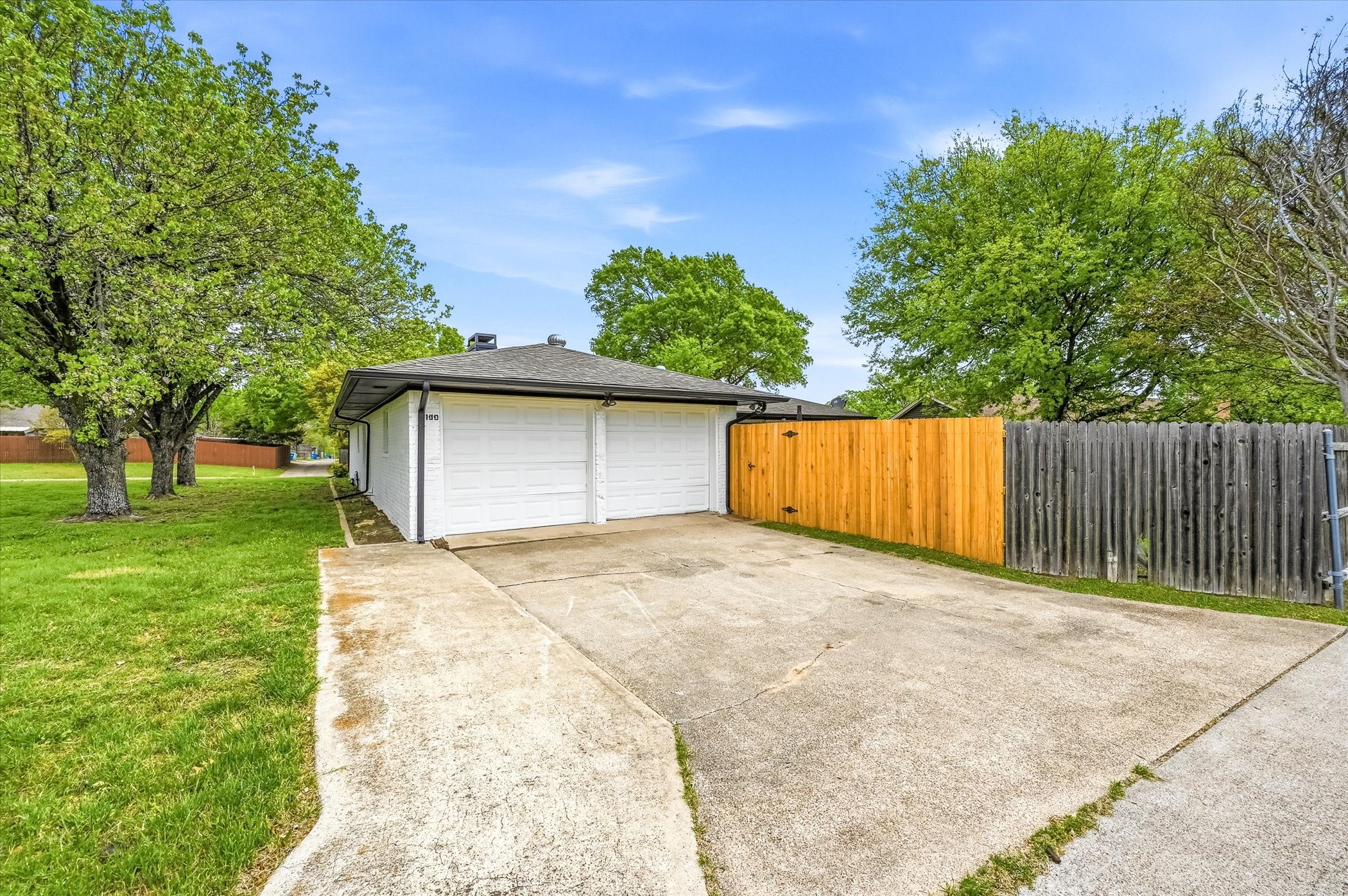 100 Faircrest Drive Desoto TX 75115