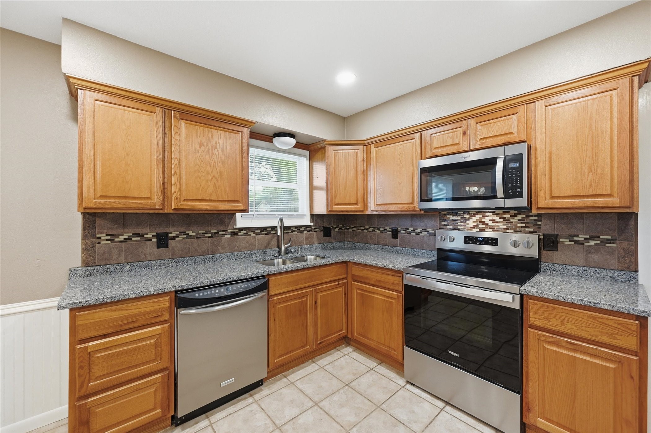 100 Faircrest Drive Desoto TX 75115