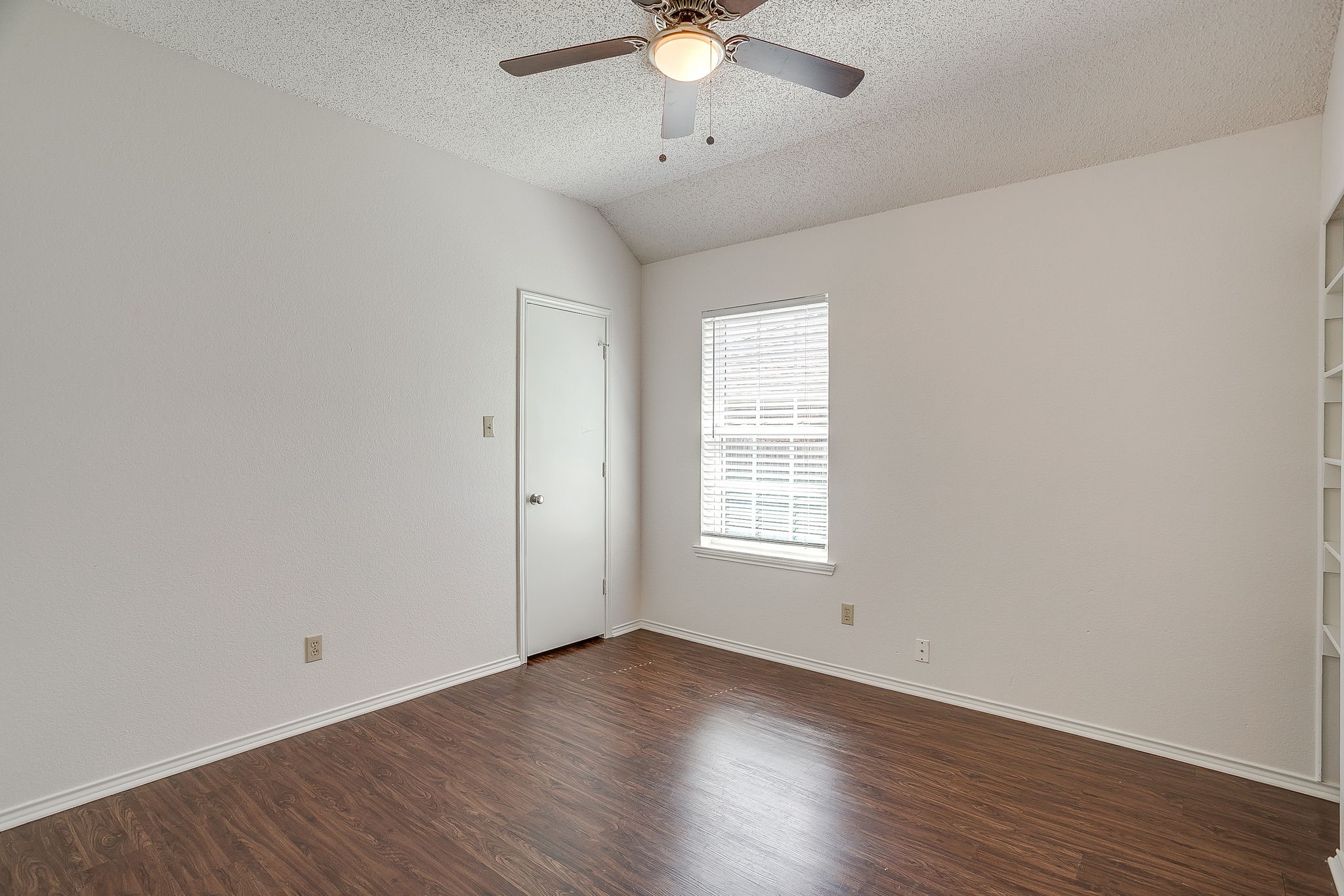 1204 Dogwood Drive Benbrook TX 76126
