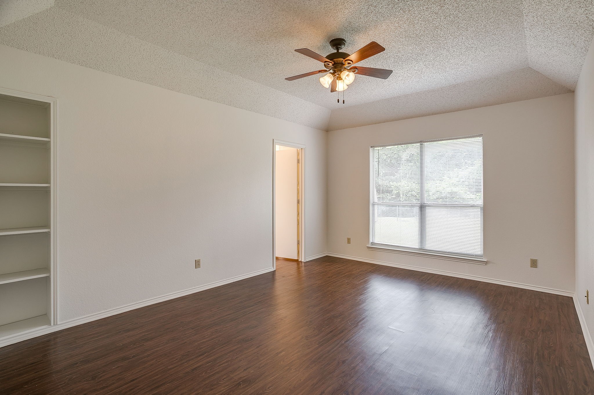 1204 Dogwood Drive Benbrook TX 76126