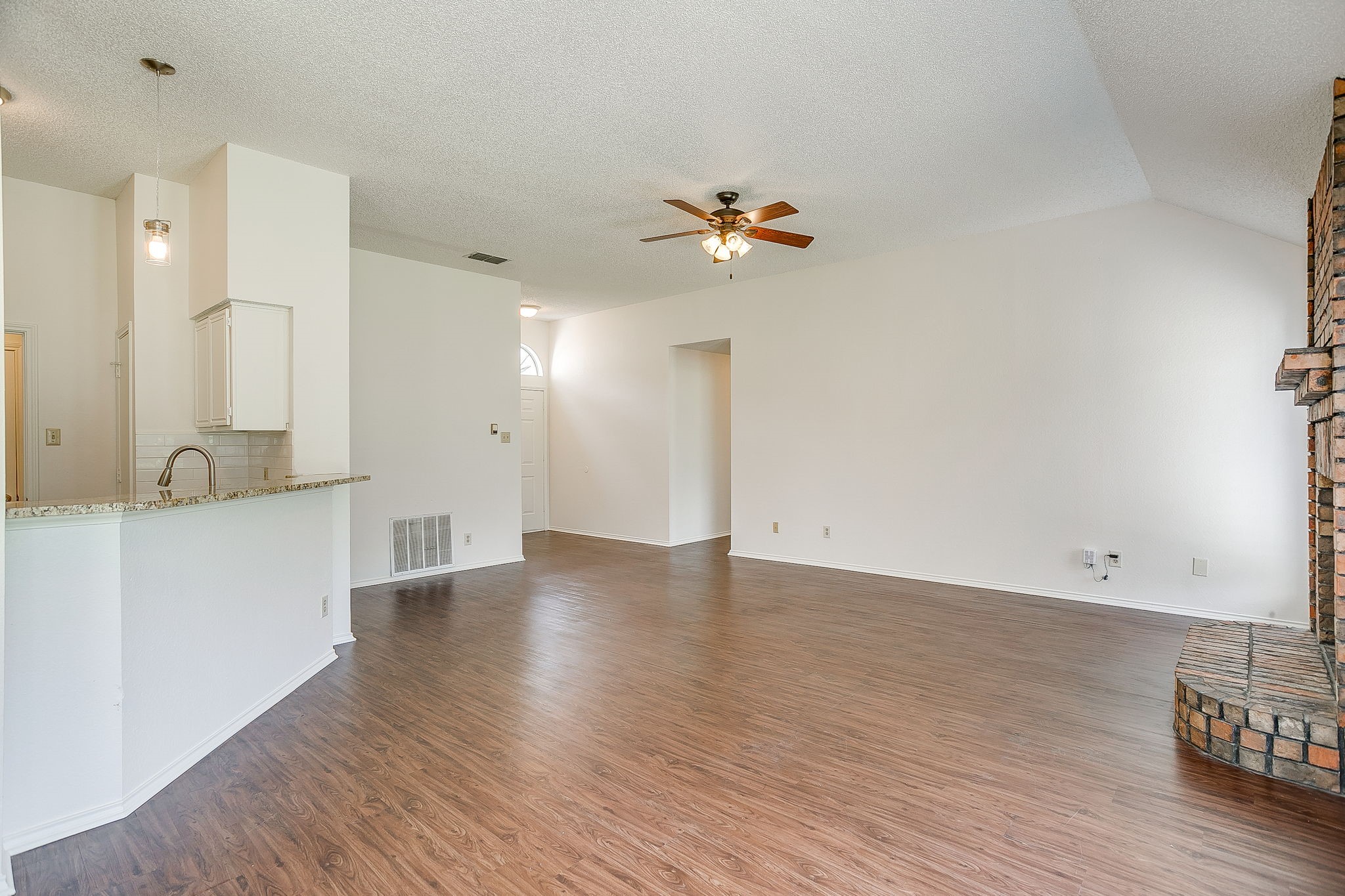 1204 Dogwood Drive Benbrook TX 76126