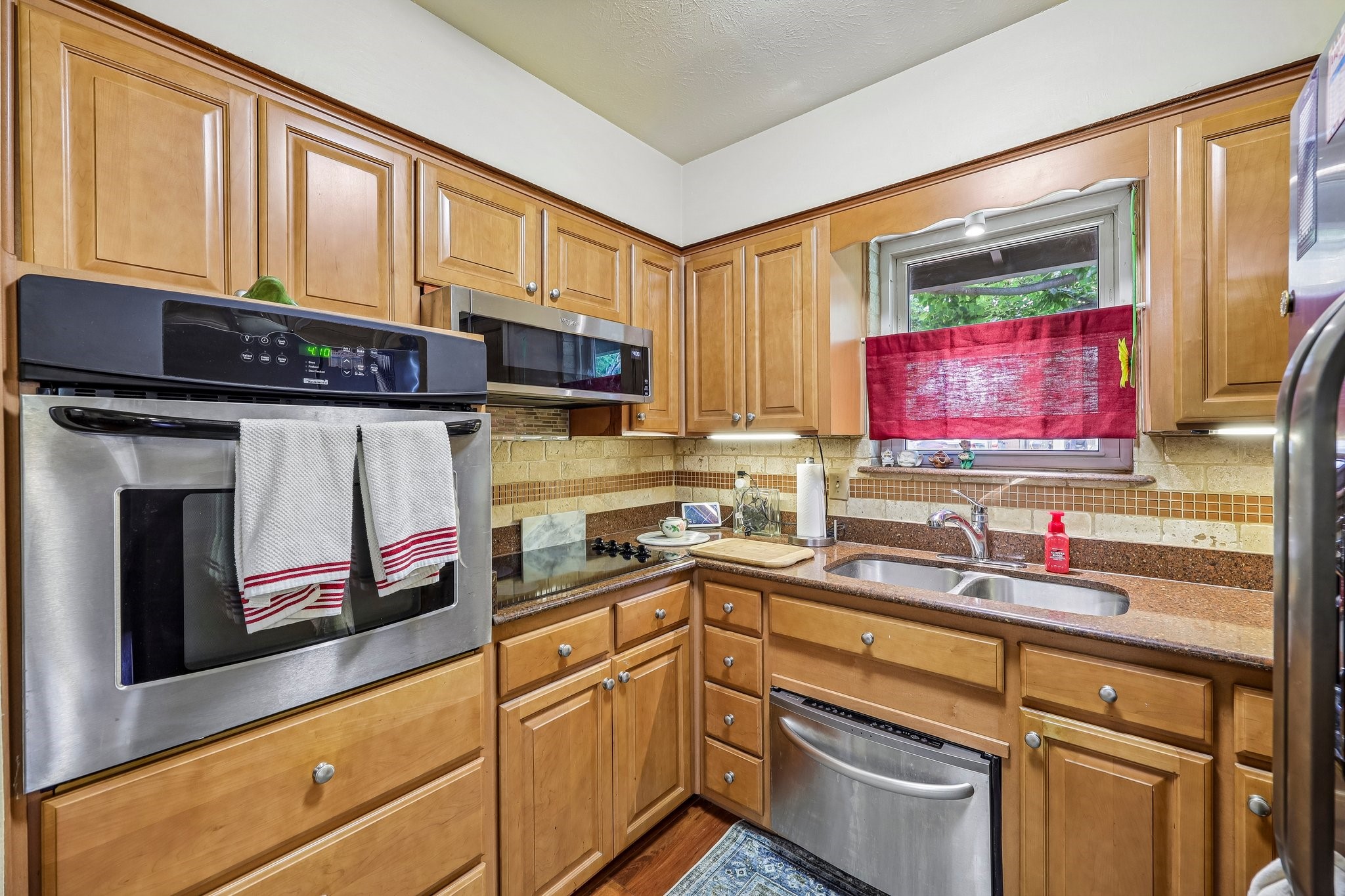 7452 Meadowcrest Drive Fort Worth TX 76112