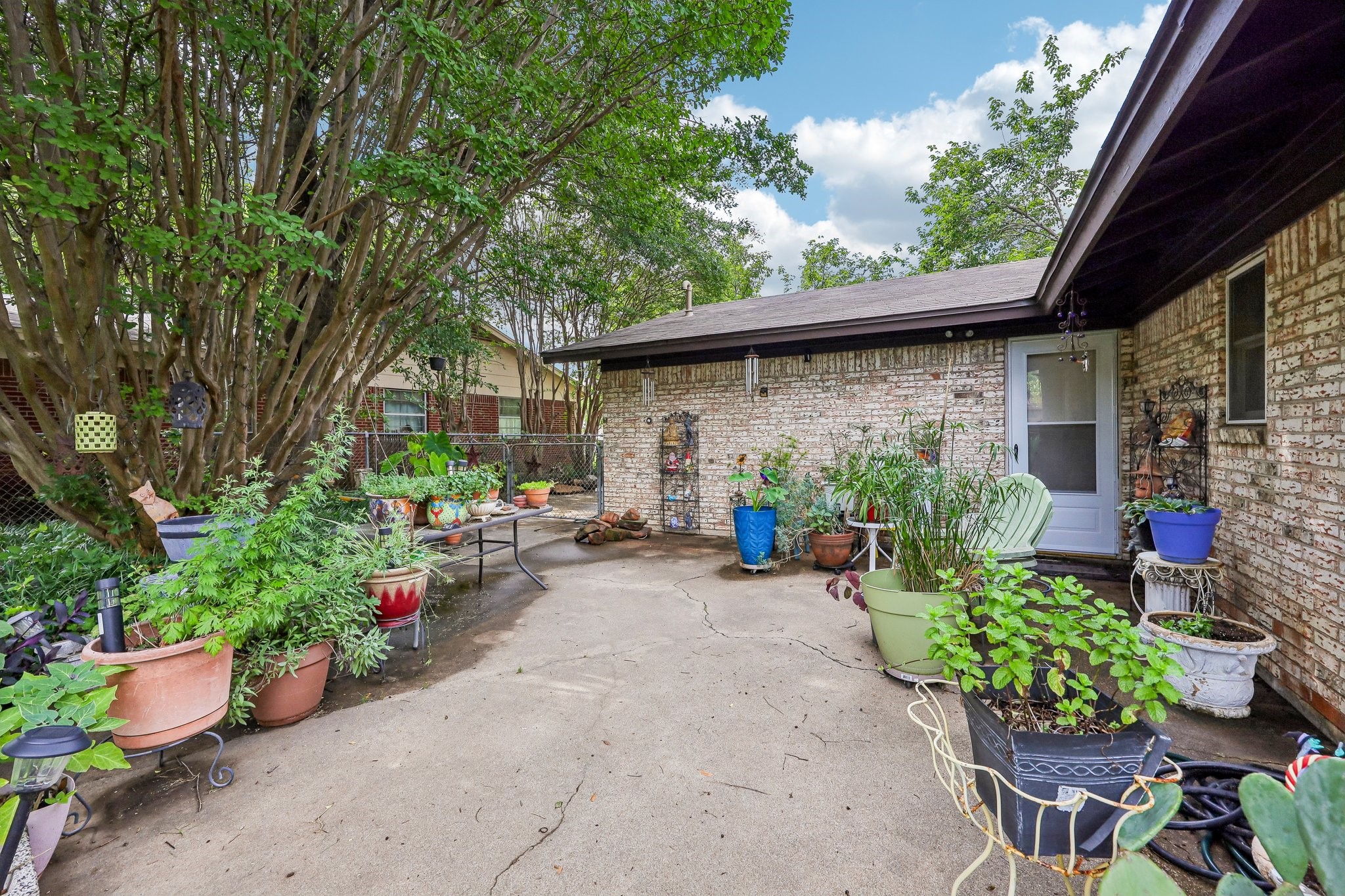 7452 Meadowcrest Drive Fort Worth TX 76112