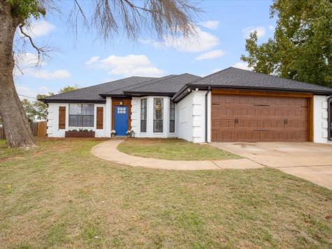 4003 Country Meadows Circle Granbury TX 76049