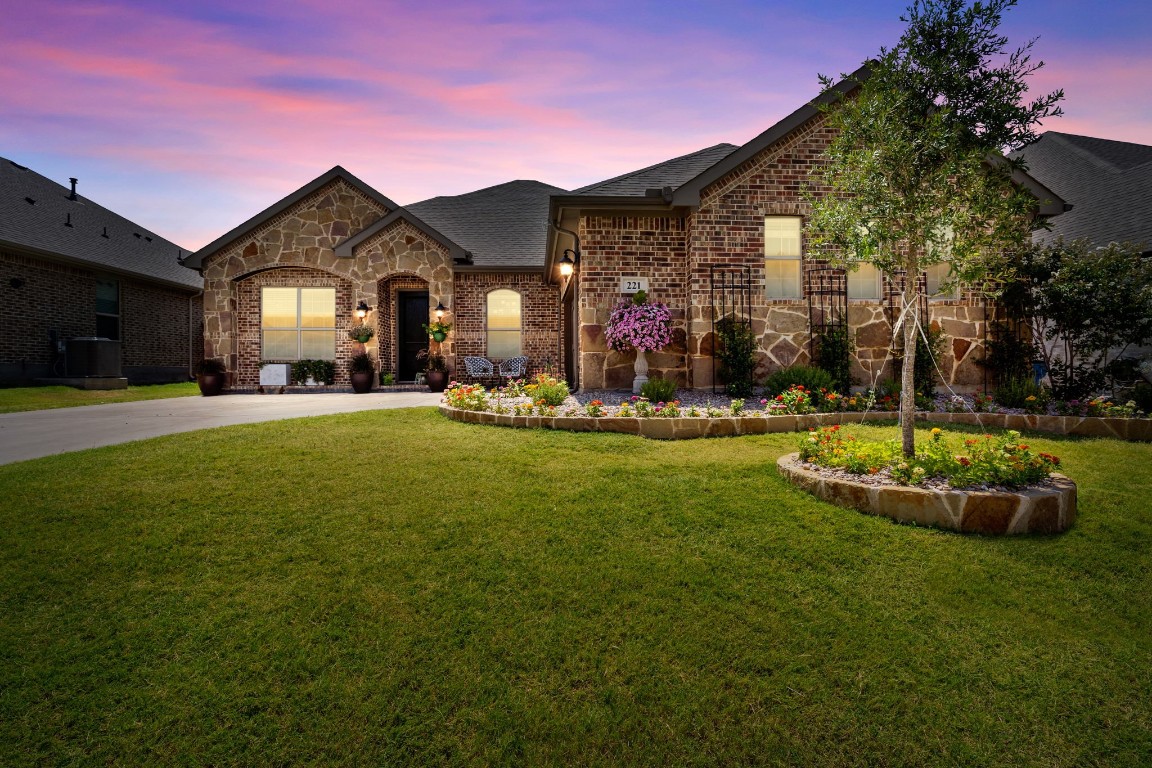 221 Honey Brook Lane Aledo TX 76008