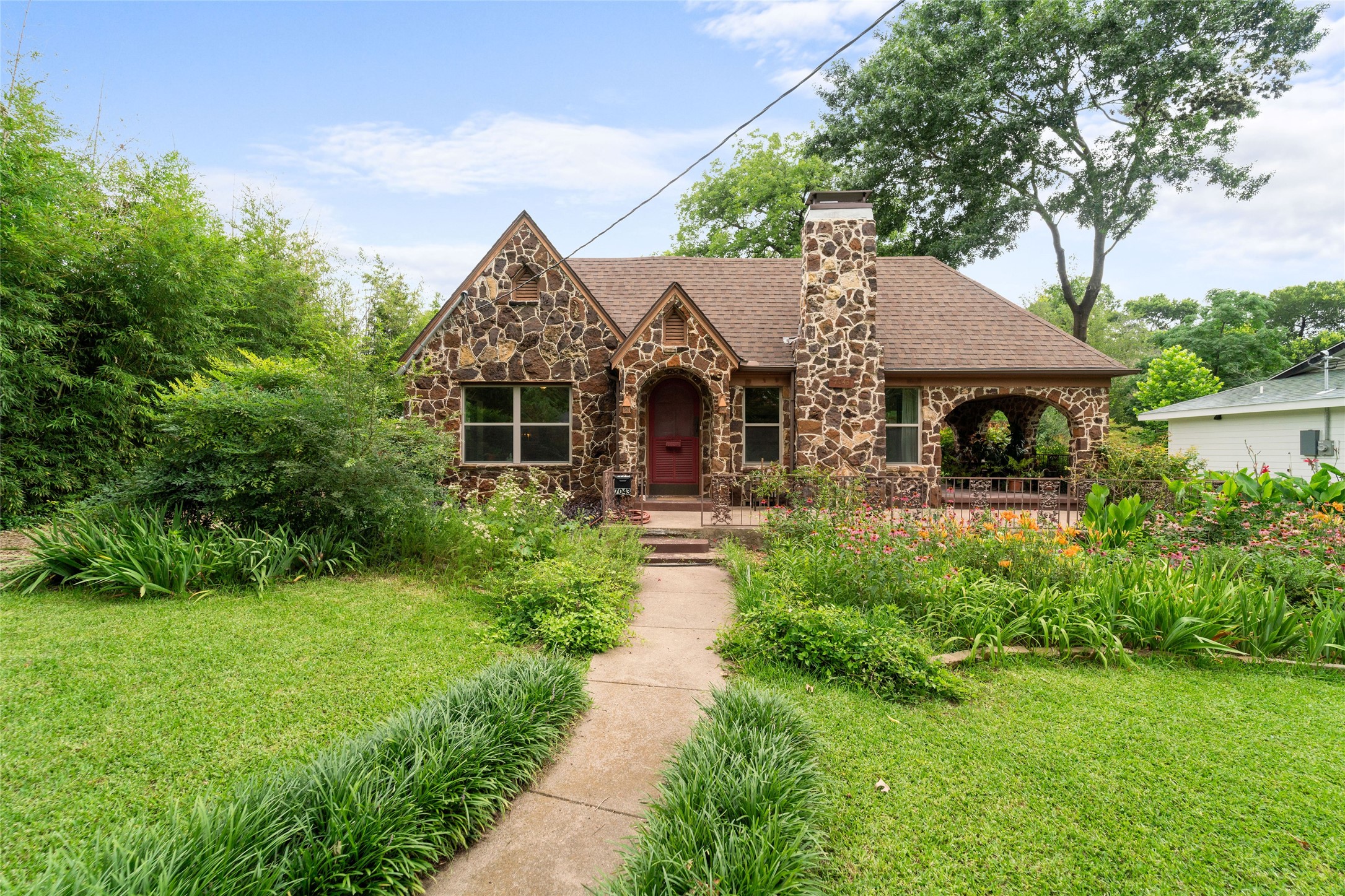 7043 Fairdale Avenue Dallas TX 75227