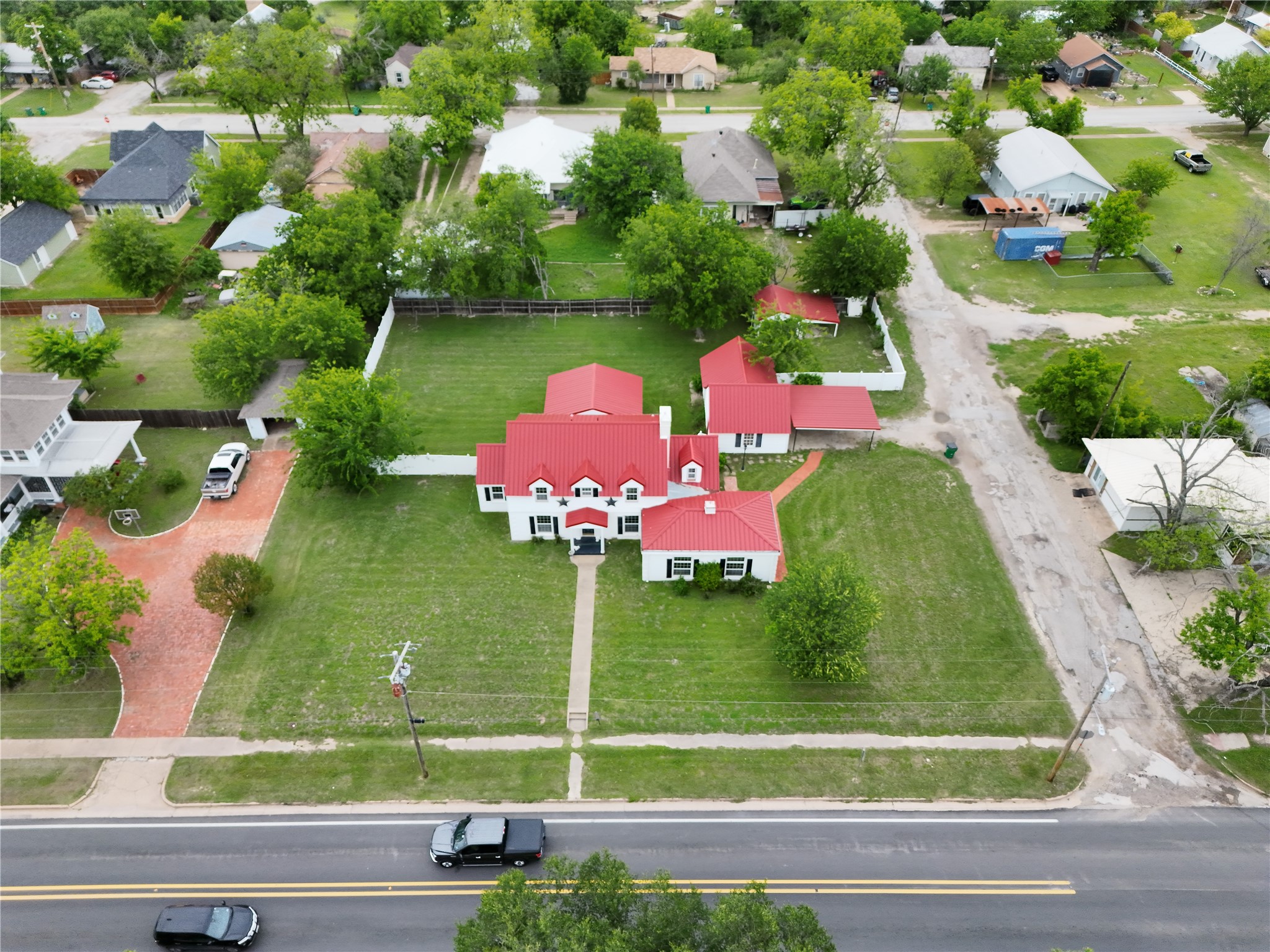 609 E Main Street Hamilton TX 76531