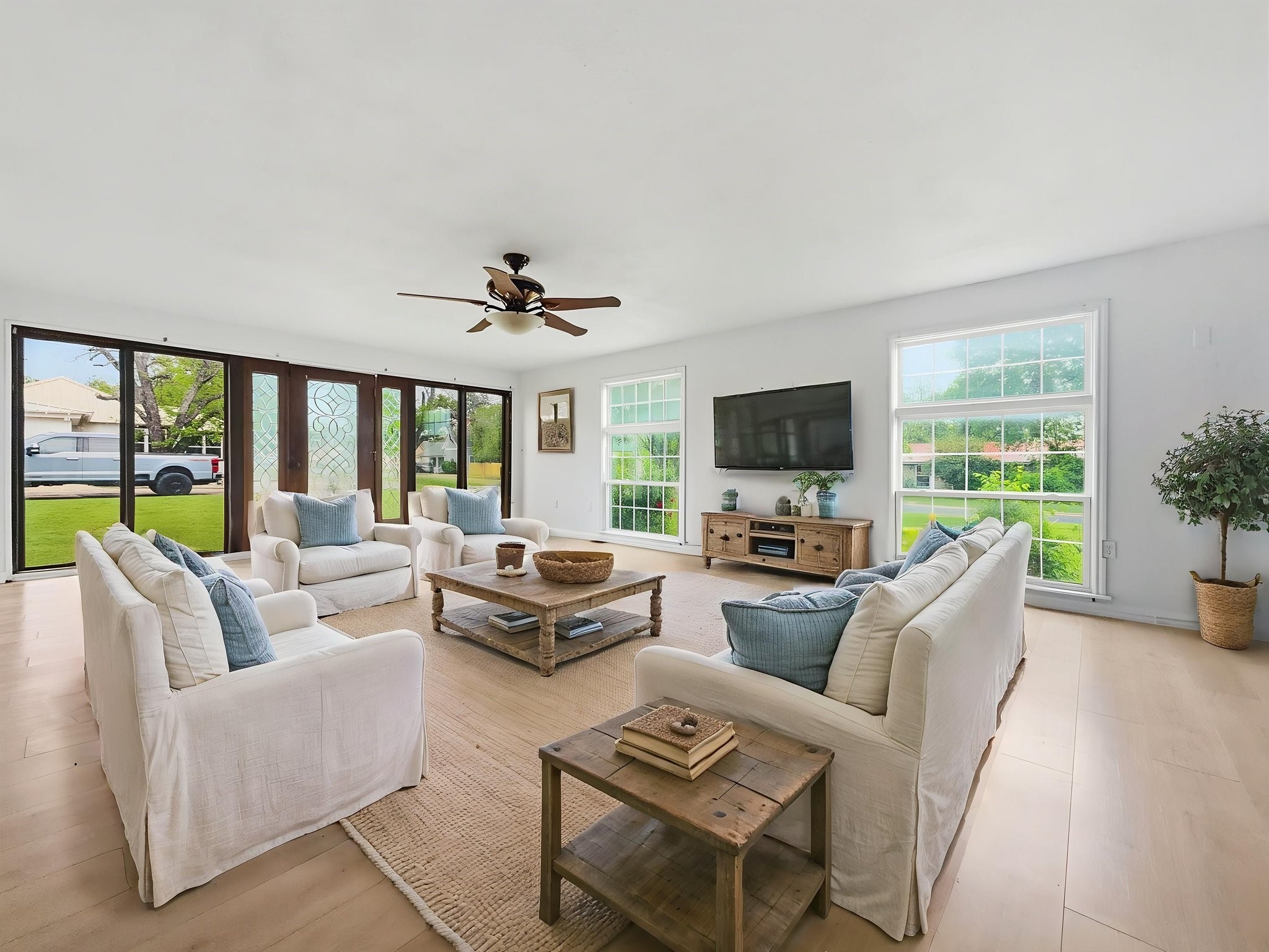609 E Main Street Hamilton TX 76531