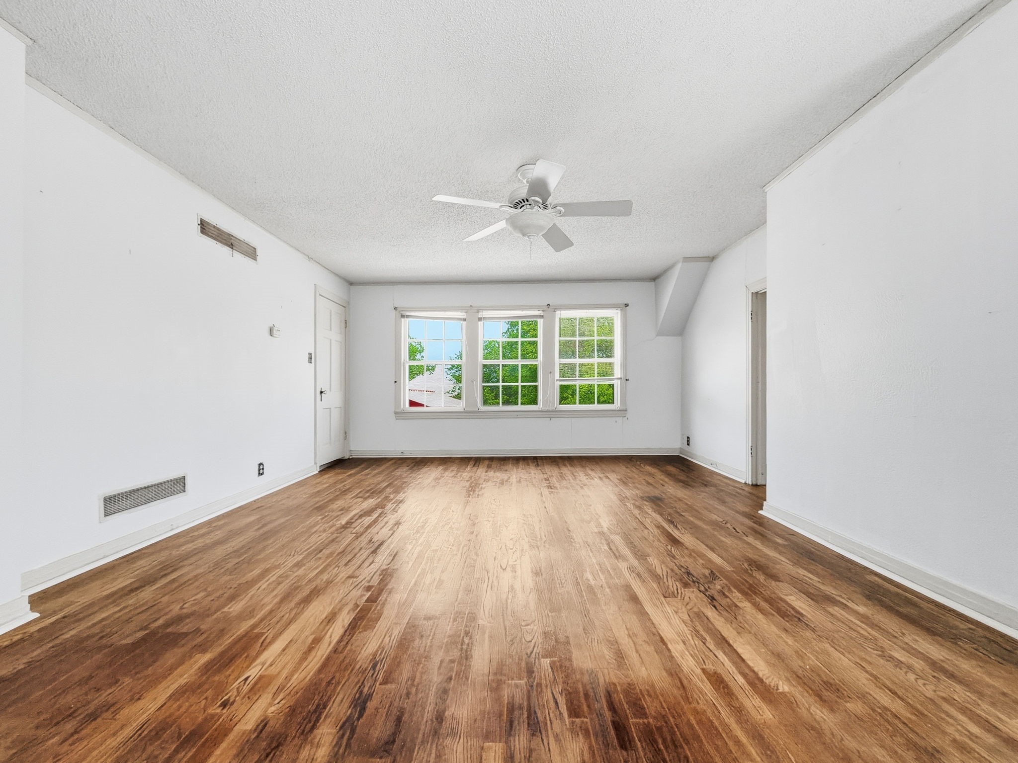 609 E Main Street Hamilton TX 76531