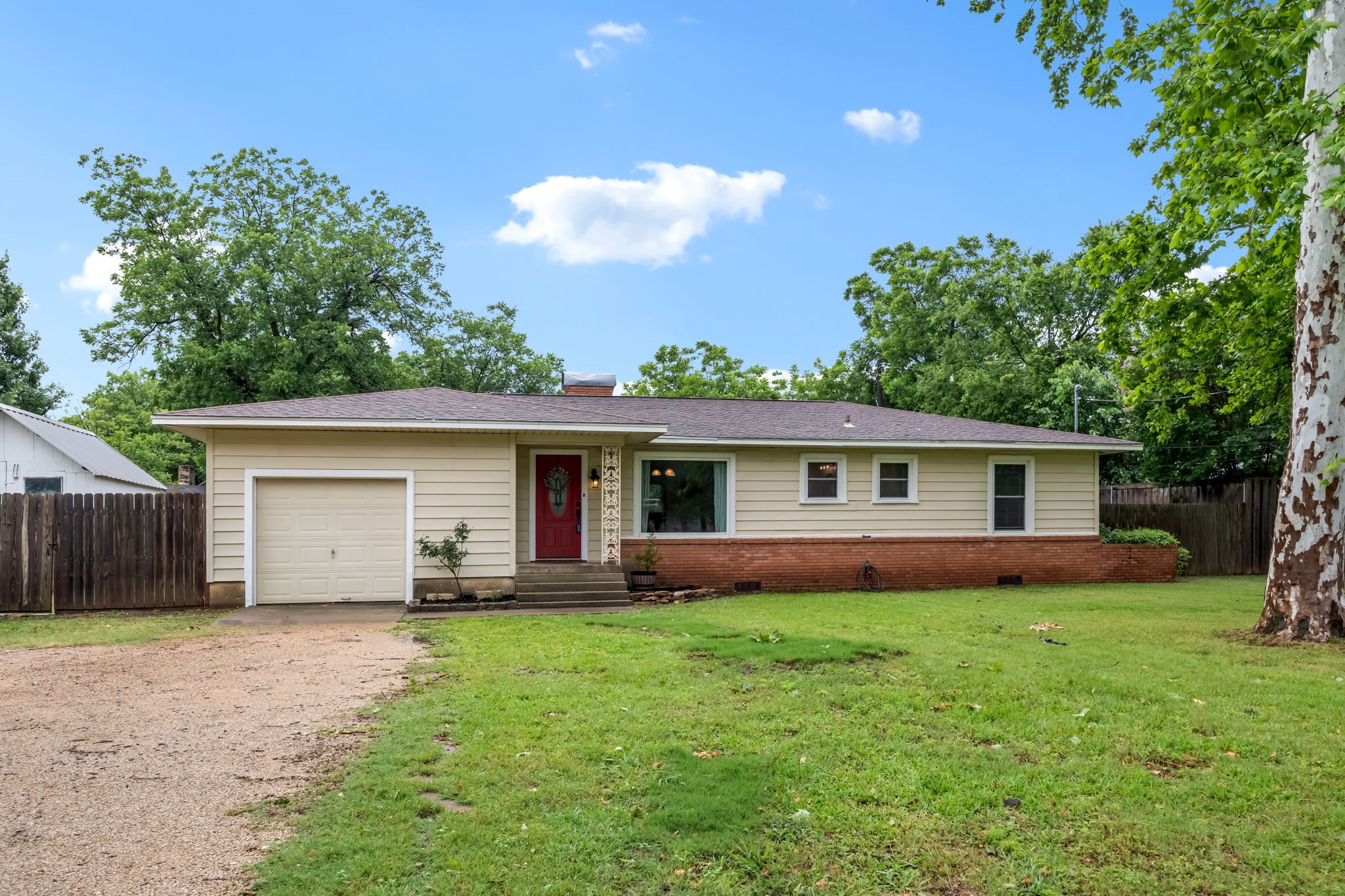 421 S 1st Street Krum TX 76249
