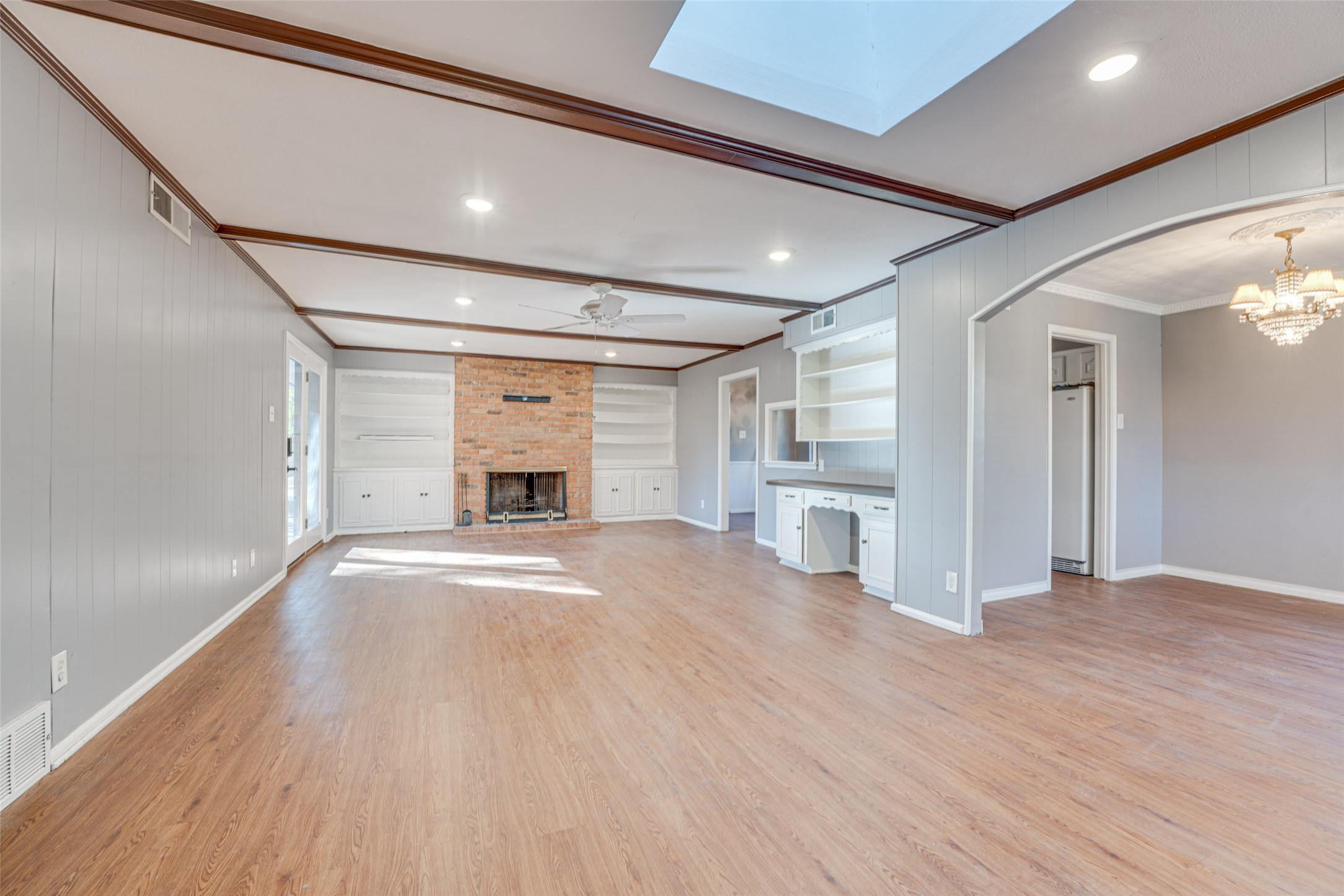 2601 S Glenbrook Drive Garland TX 75041
