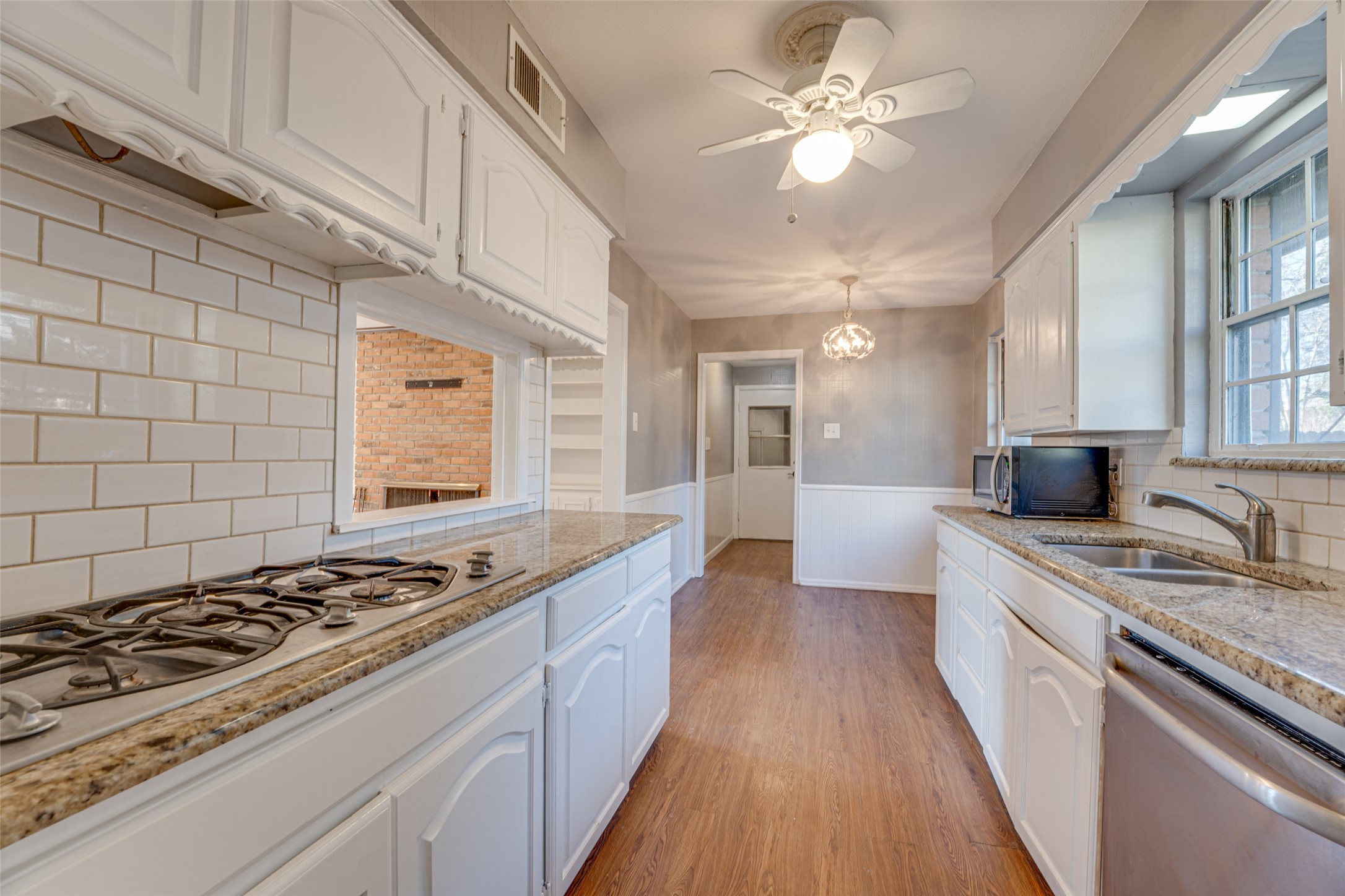 2601 S Glenbrook Drive Garland TX 75041