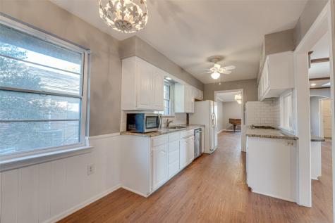 2601 S Glenbrook Drive Garland TX 75041
