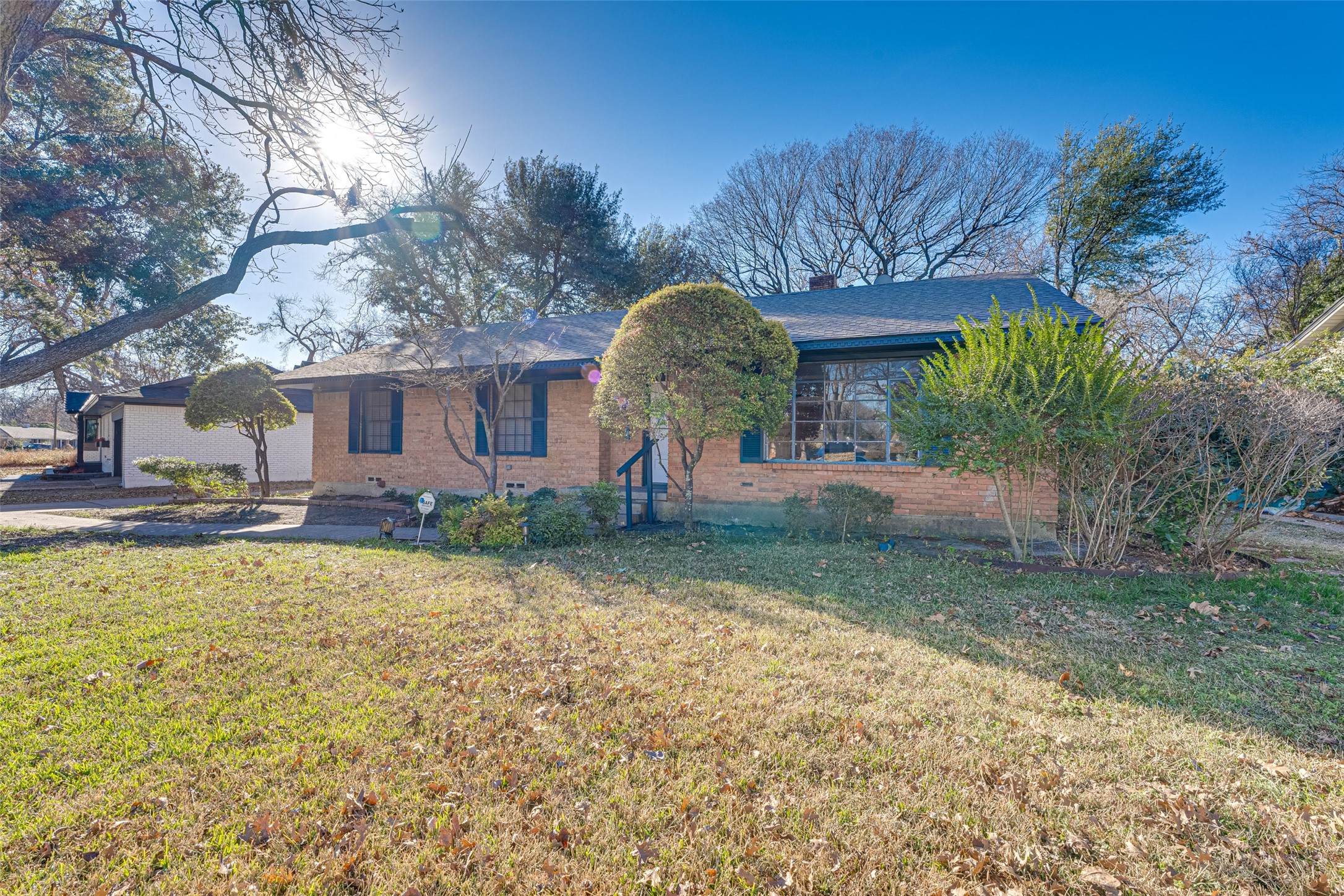 2601 S Glenbrook Drive Garland TX 75041