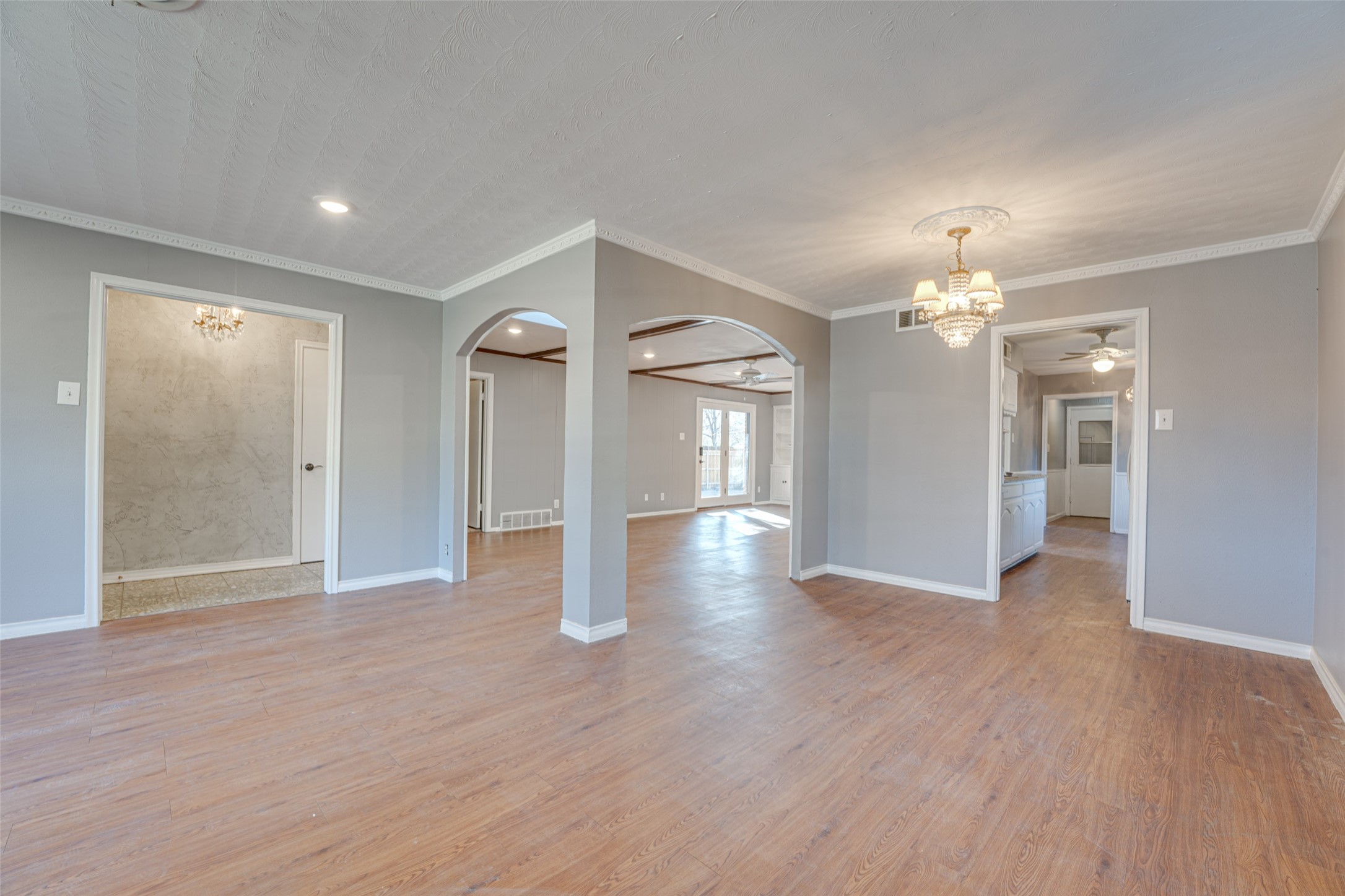 2601 S Glenbrook Drive Garland TX 75041