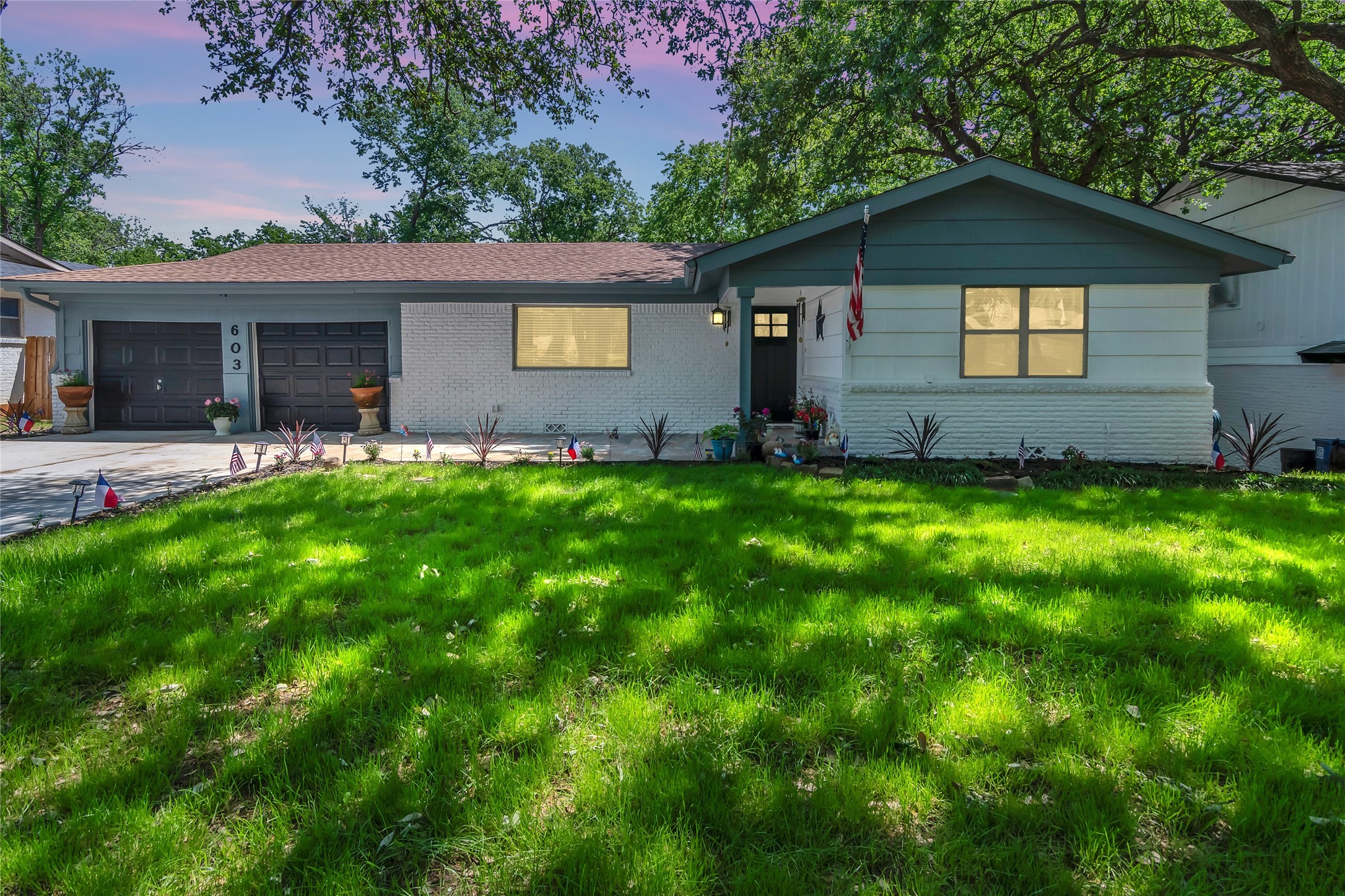 603 Vine Street Euless TX 76040
