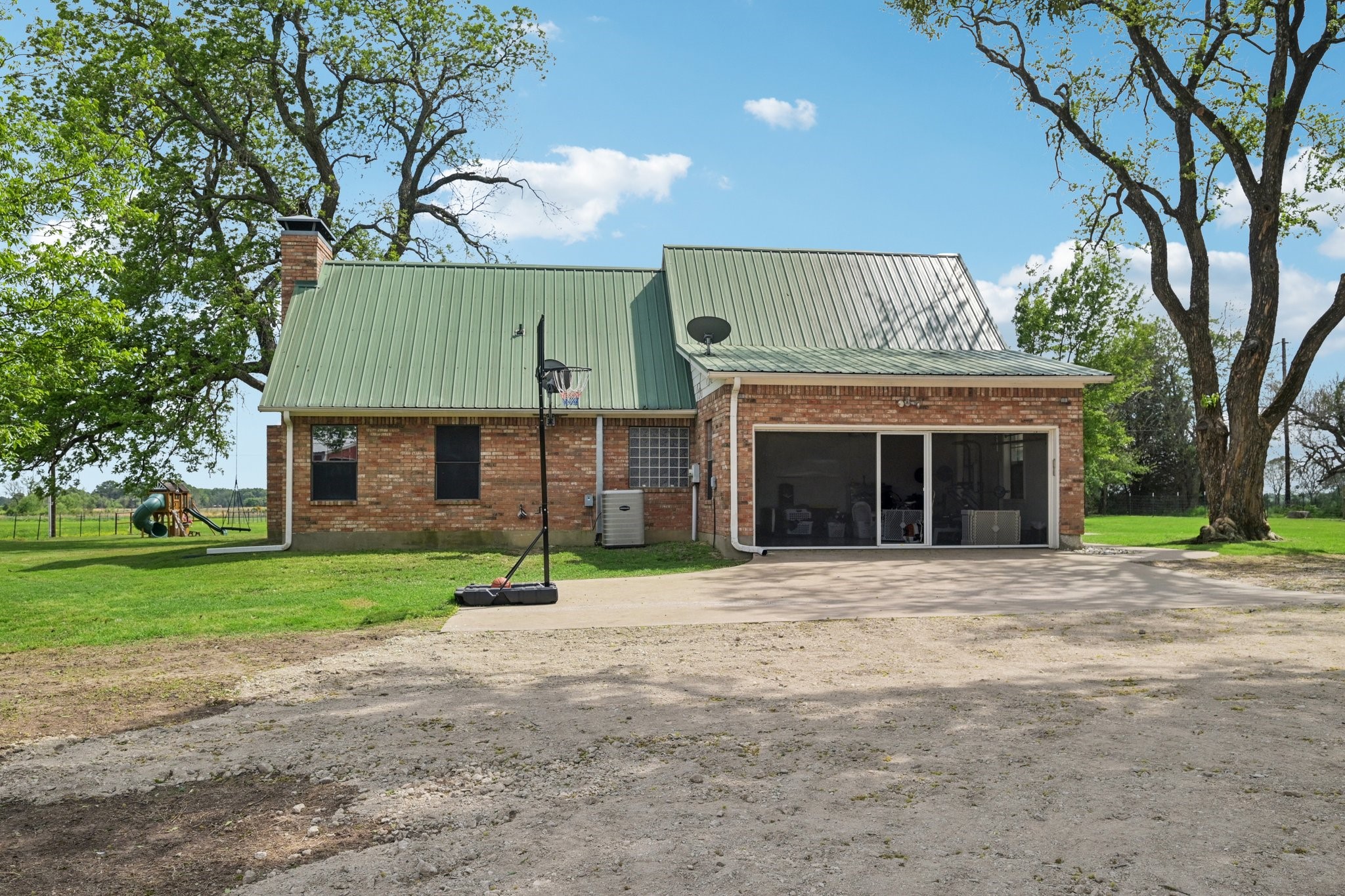 1143 Rs County Road 2300 Emory TX 75440
