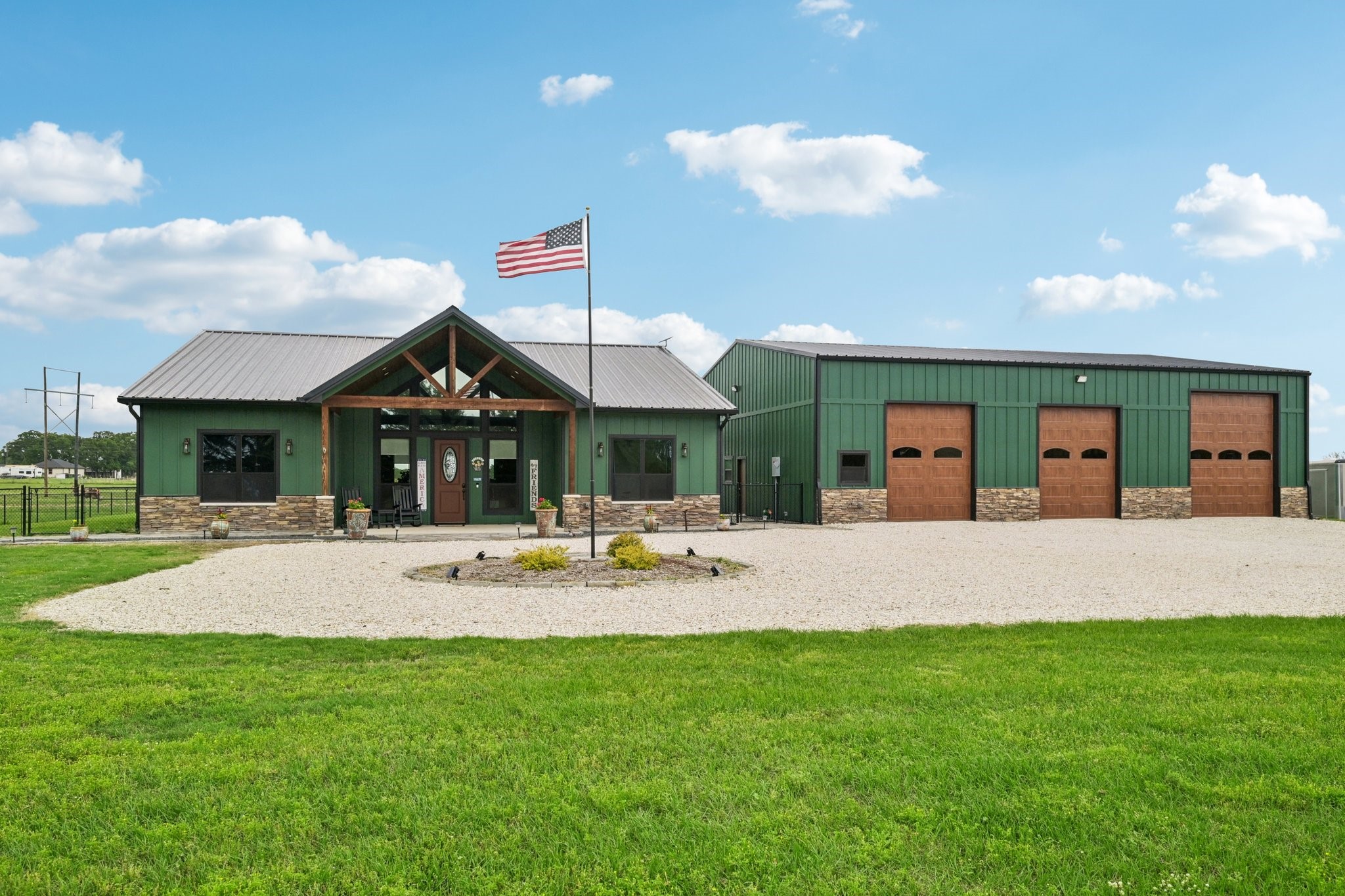 1143 Rs County Road 2300 Emory TX 75440