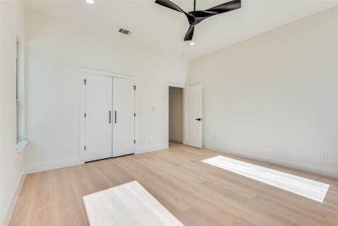 1307 Valley Street Dallas TX 75203