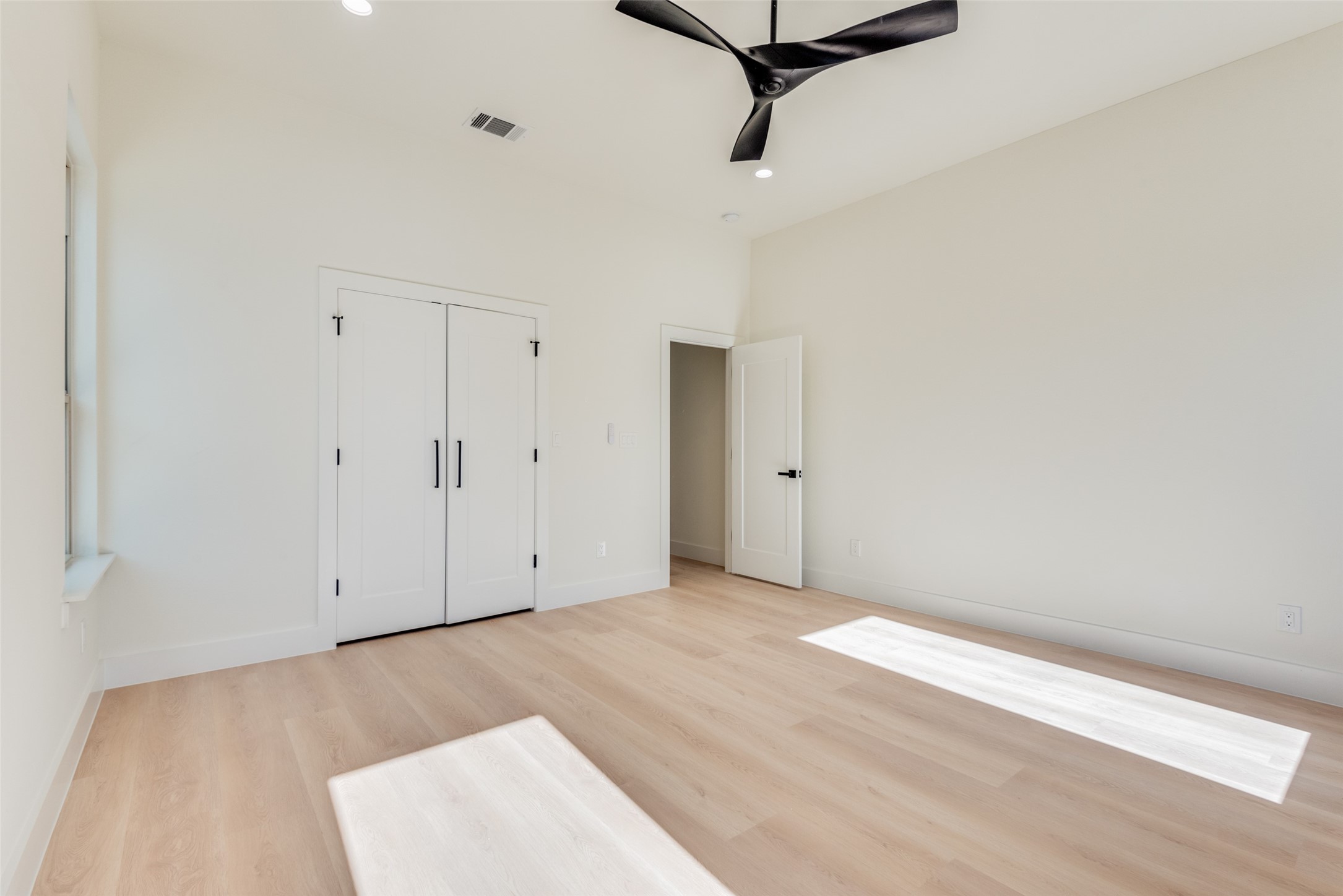 1307 Valley Street Dallas TX 75203