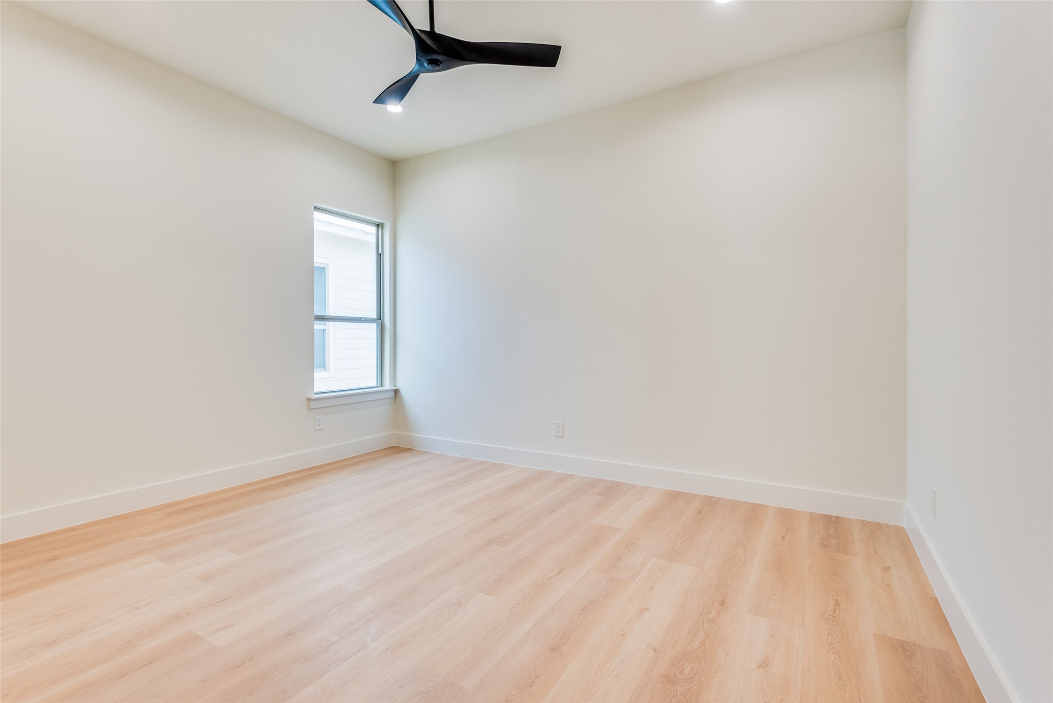 1307 Valley Street Dallas TX 75203