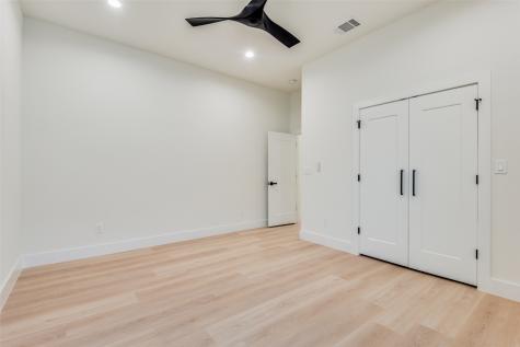 1307 Valley Street Dallas TX 75203