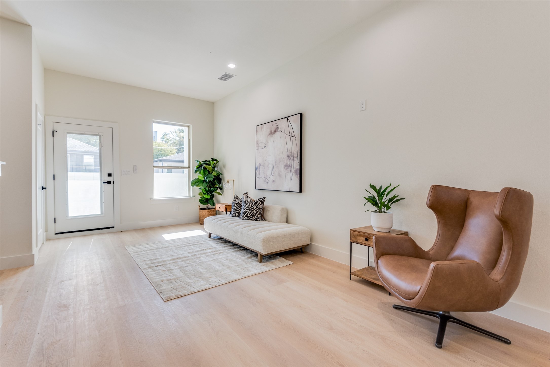 1307 Valley Street Dallas TX 75203