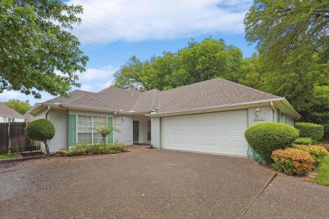 6616 Westmoor Lane Benbrook TX 76132