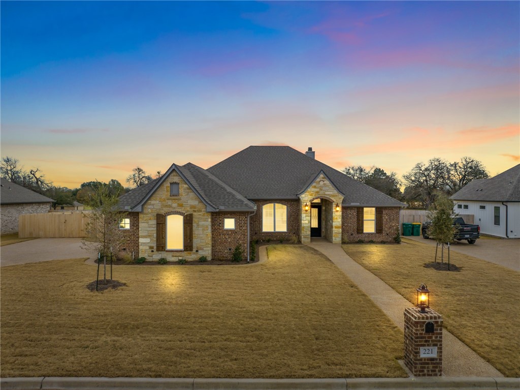 221 Fox Run Lane Waco TX 76706