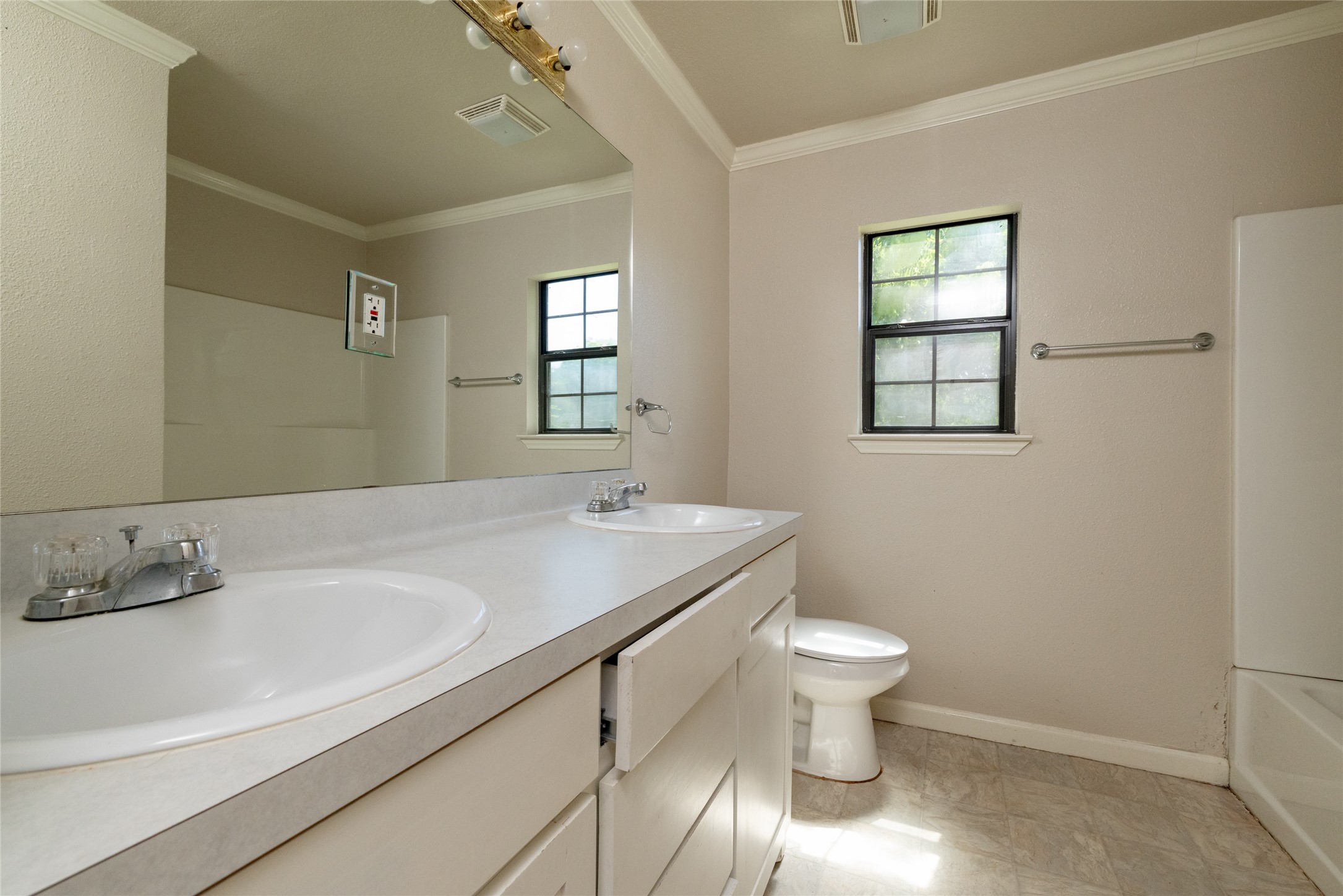 313 N Roe Street White Settlement TX 76108