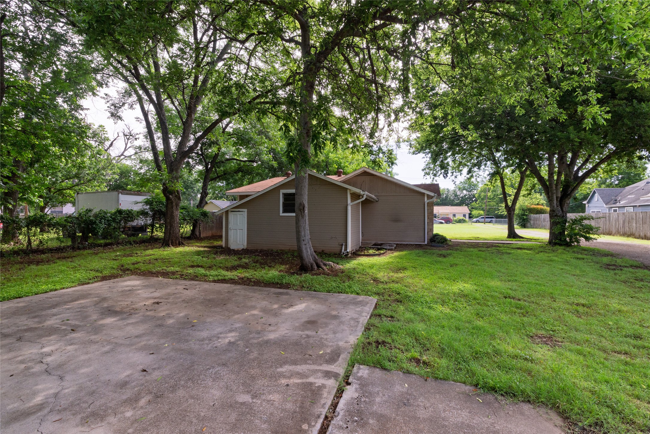 313 N Roe Street White Settlement TX 76108