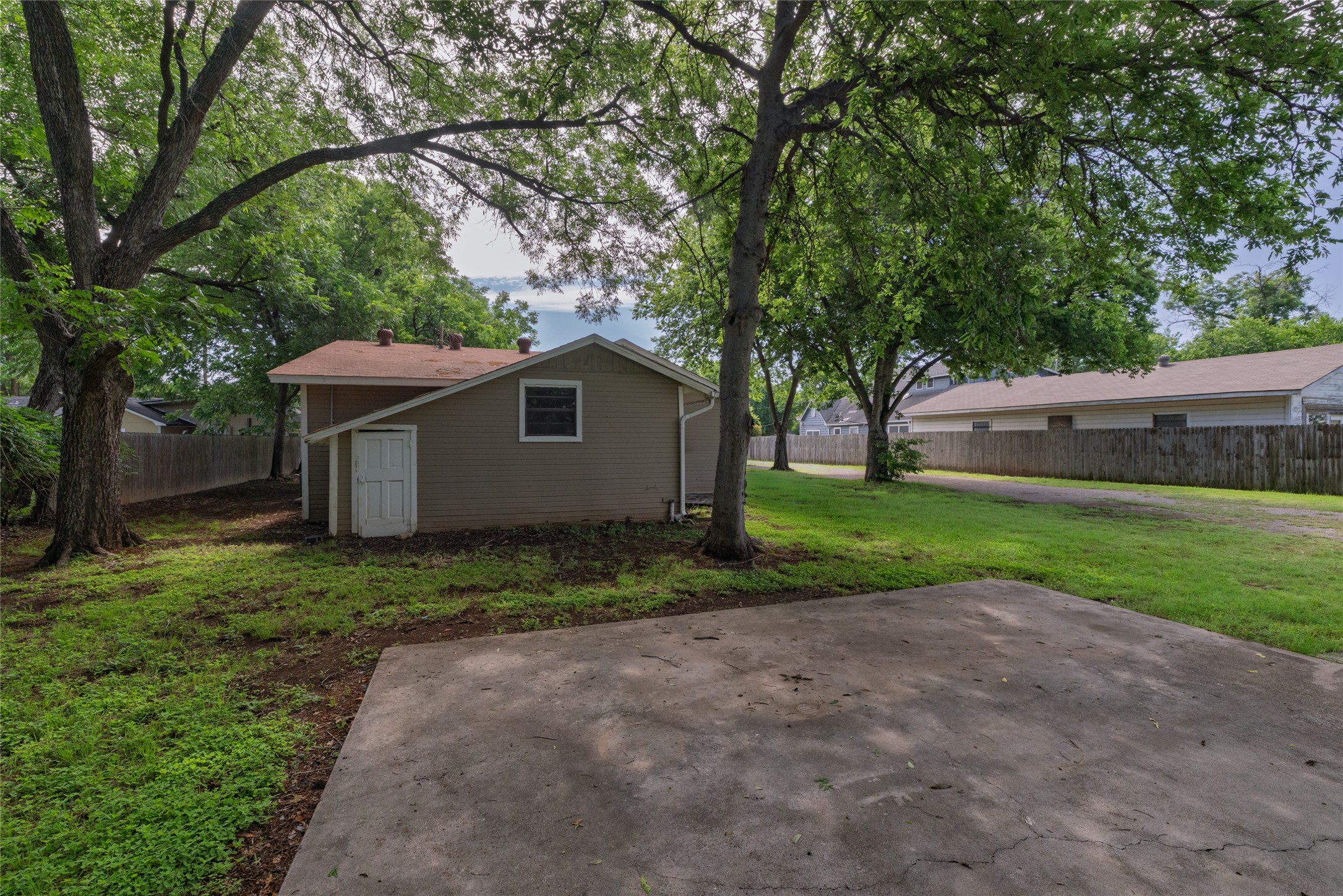 313 N Roe Street White Settlement TX 76108