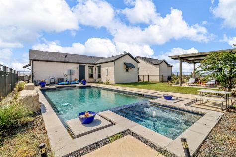 6910 County Road 662 Farmersville TX 75442