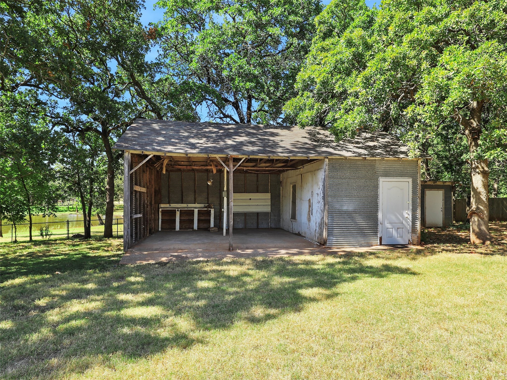 404 Selma Road Bowie TX 76230
