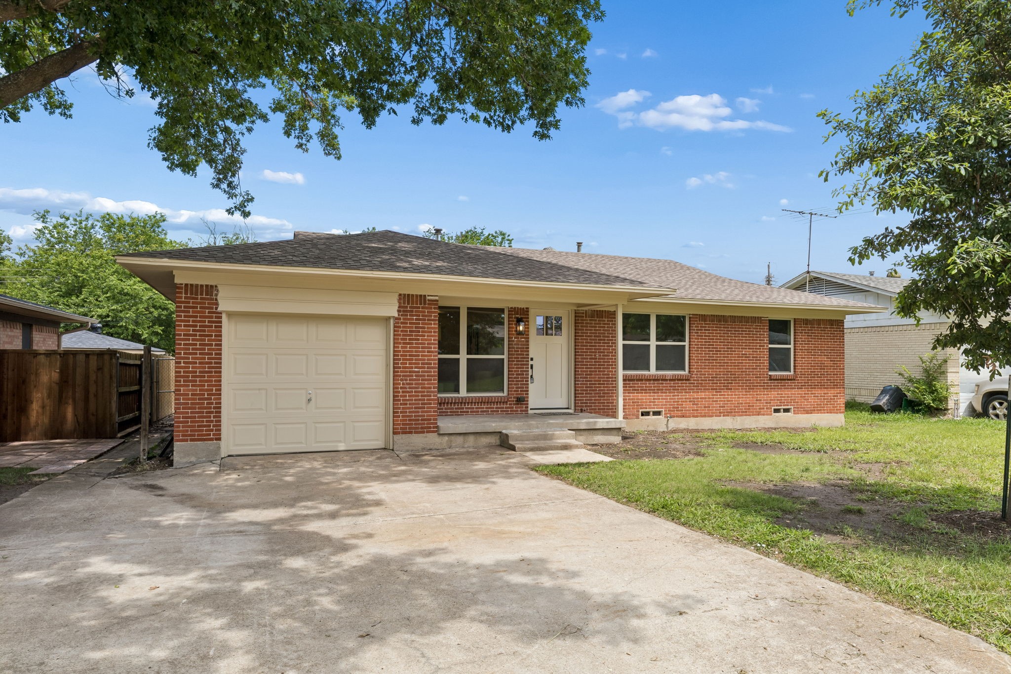 1429 Buena Vista Street Mesquite TX 75149