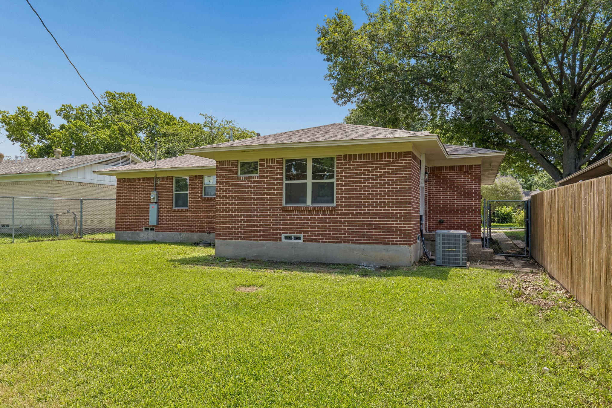 1429 Buena Vista Street Mesquite TX 75149