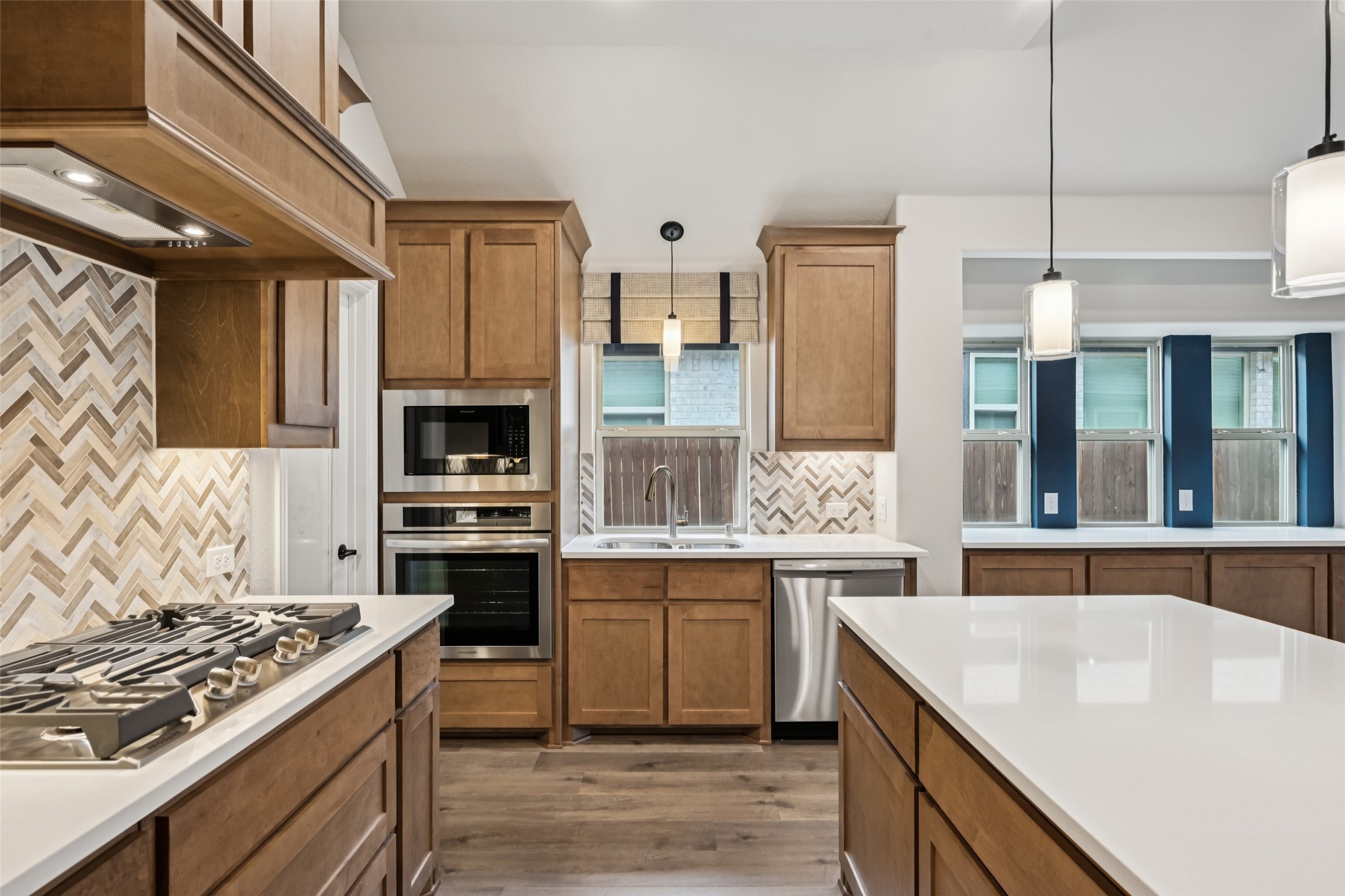 121 Emperor Oak Court Balch Springs TX 75181