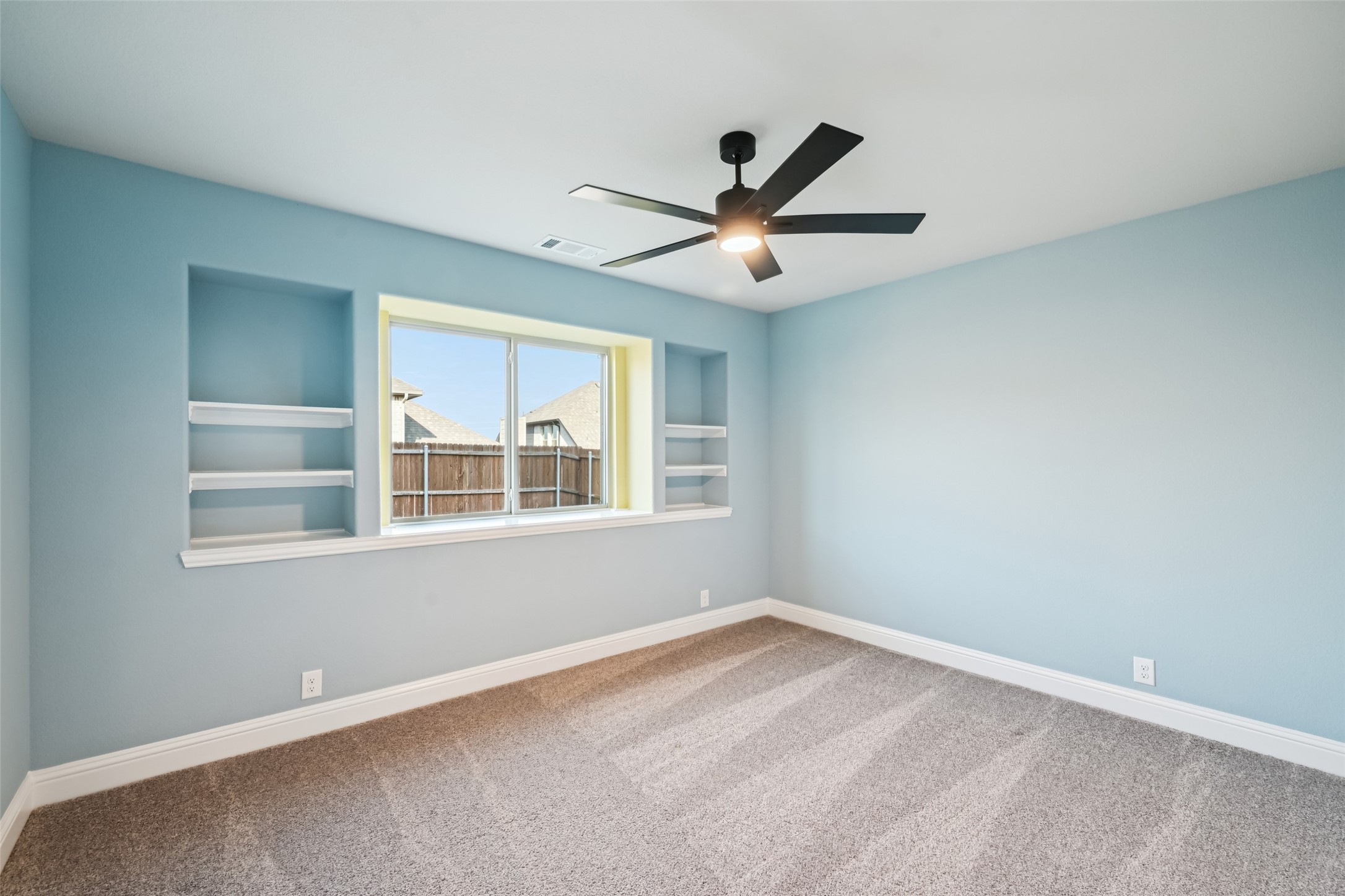 121 Emperor Oak Court Balch Springs TX 75181