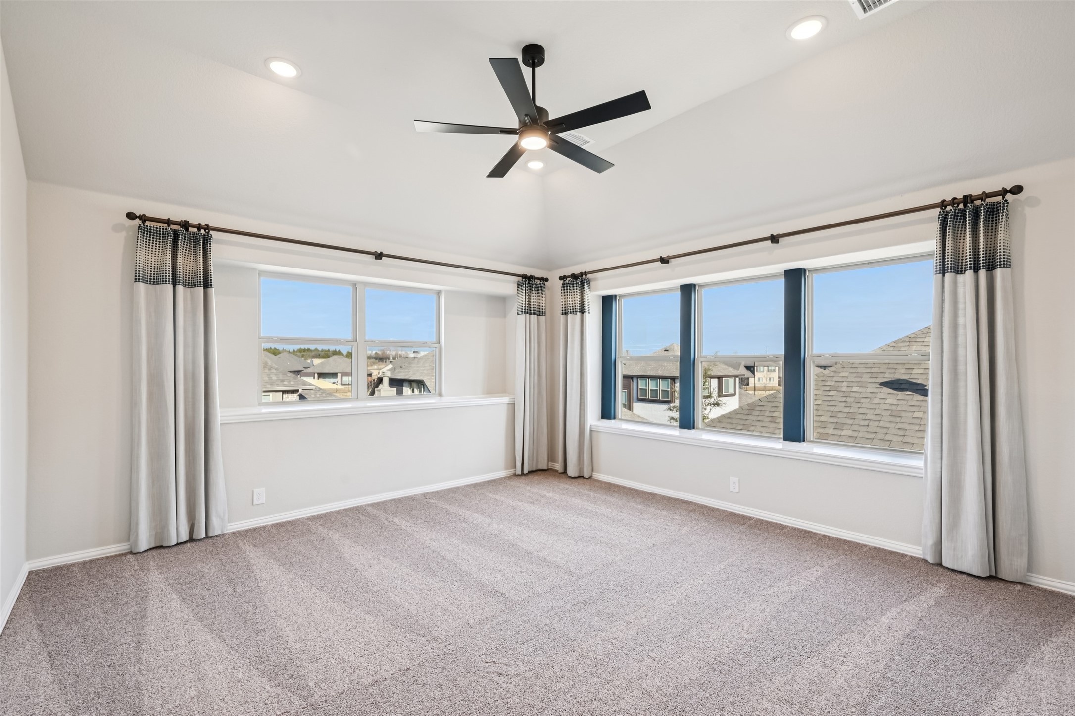 121 Emperor Oak Court Balch Springs TX 75181