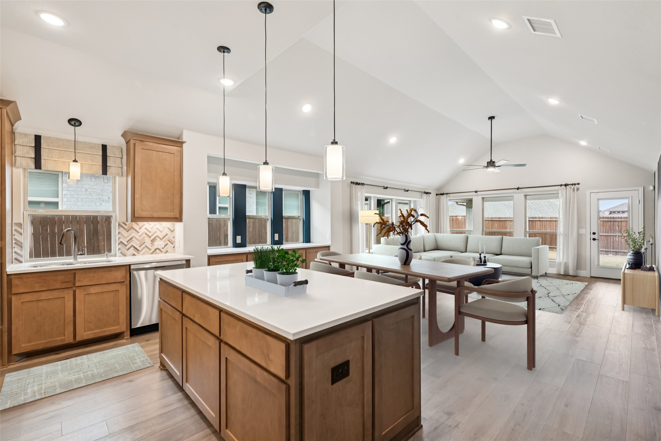 121 Emperor Oak Court Balch Springs TX 75181