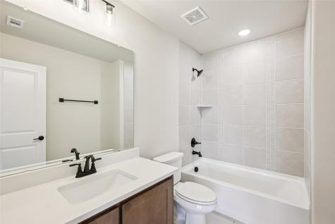 121 Emperor Oak Court Balch Springs TX 75181