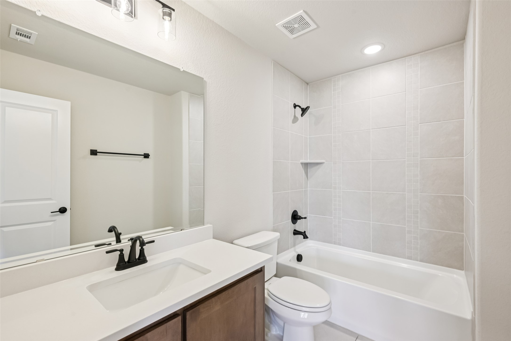 121 Emperor Oak Court Balch Springs TX 75181