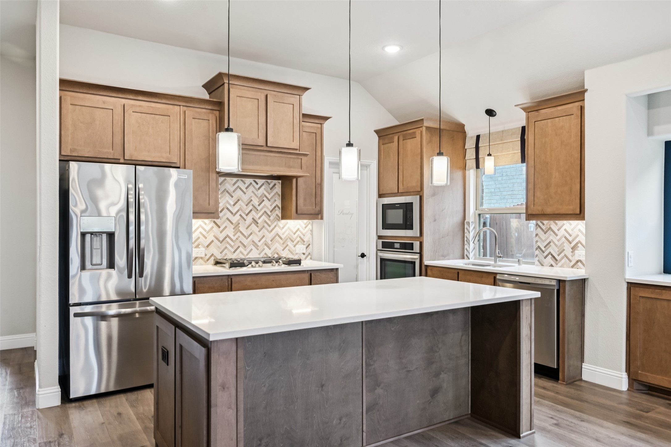 121 Emperor Oak Court Balch Springs TX 75181