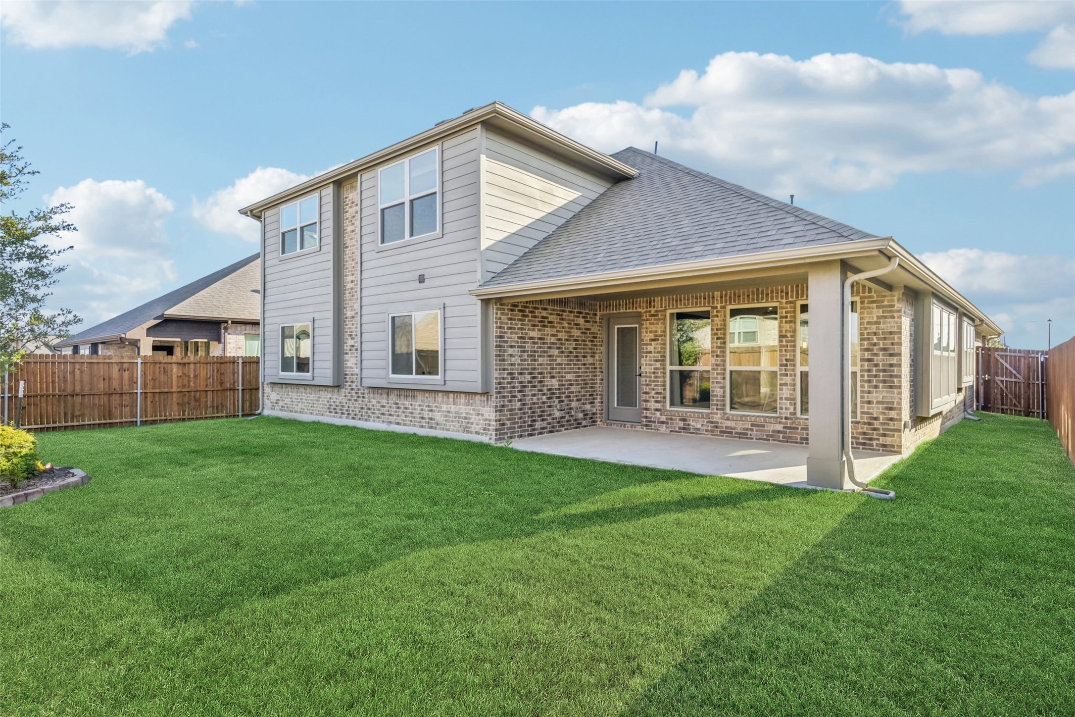 121 Emperor Oak Court Balch Springs TX 75181