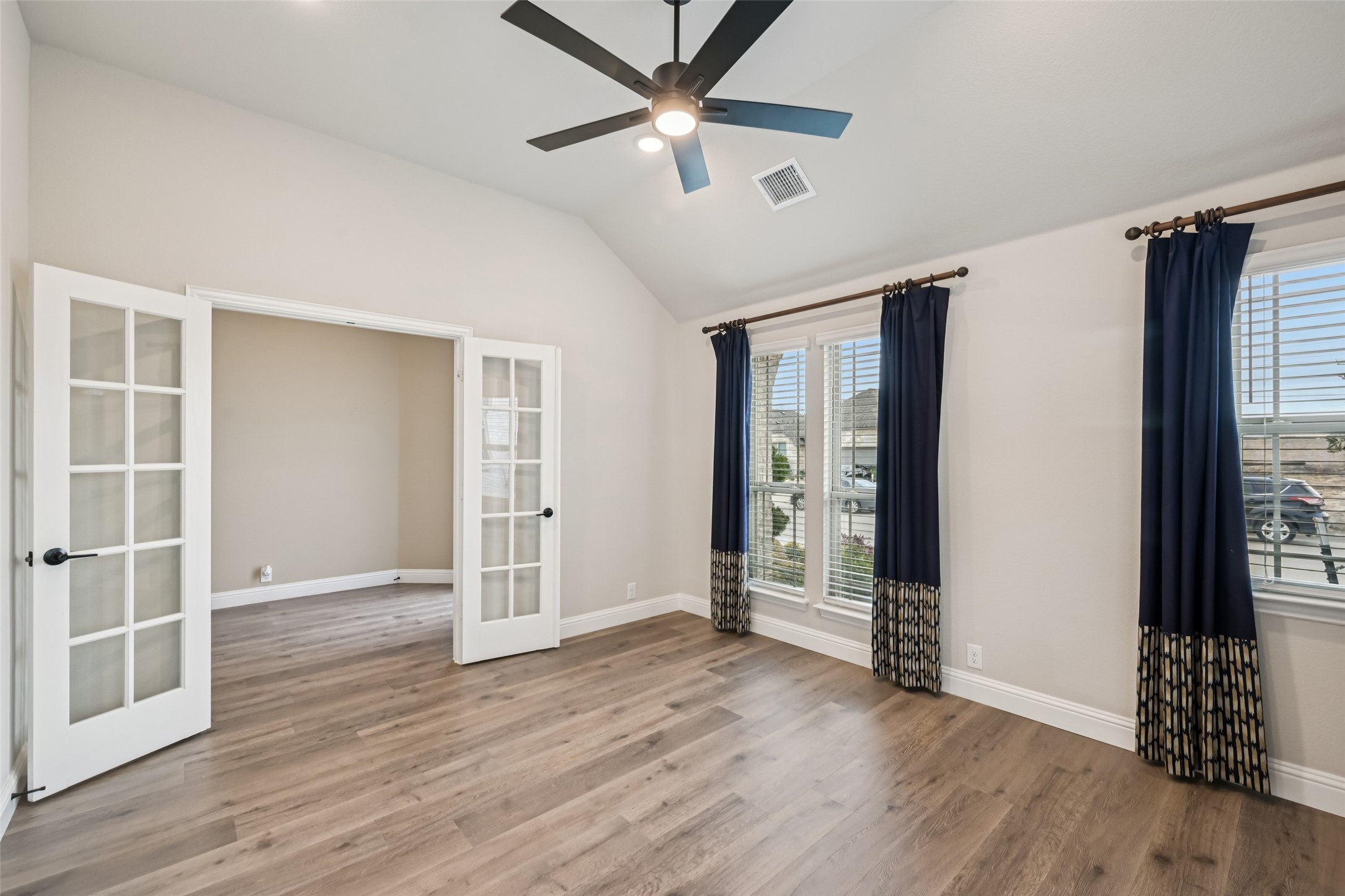 121 Emperor Oak Court Balch Springs TX 75181