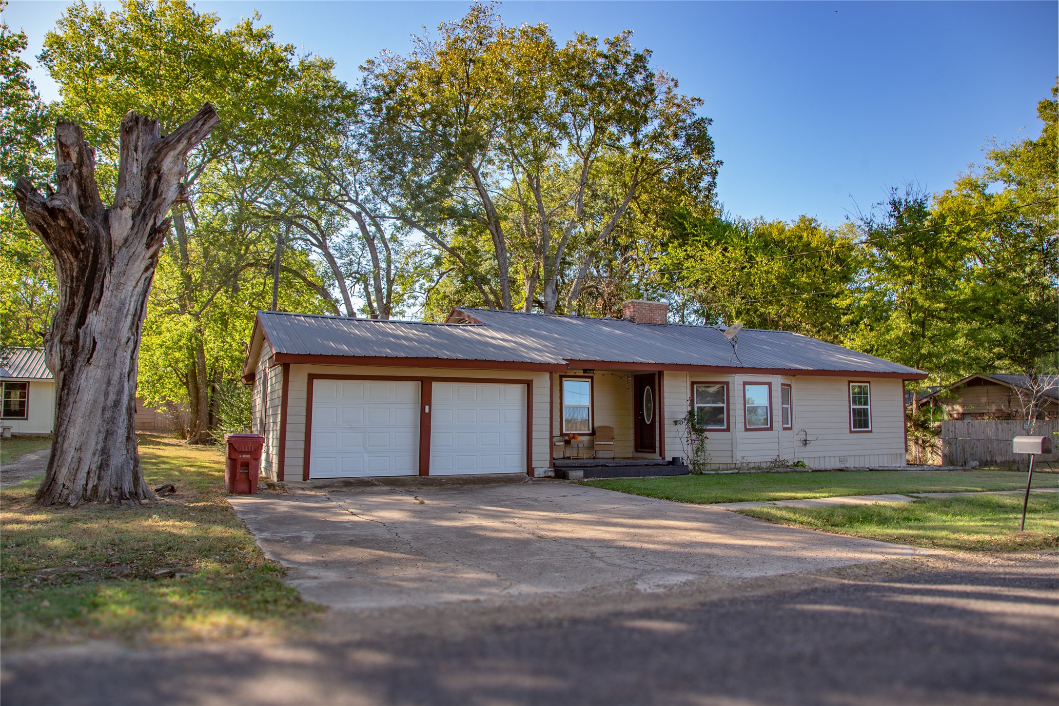 630 Faucett Street Blossom TX 75416